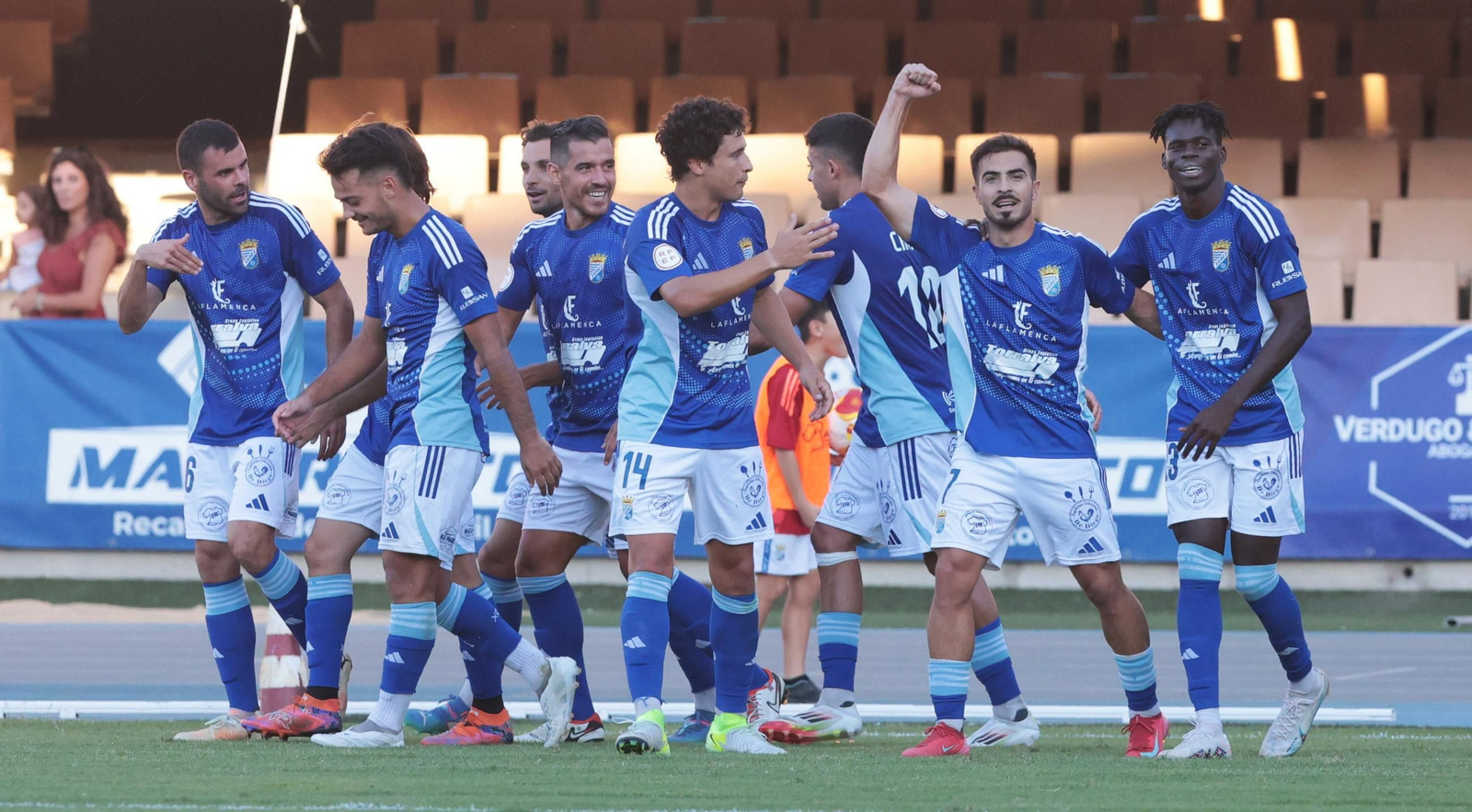 Imágenes del partido entre el Xerez CD contra el Antoniano en Chapín
