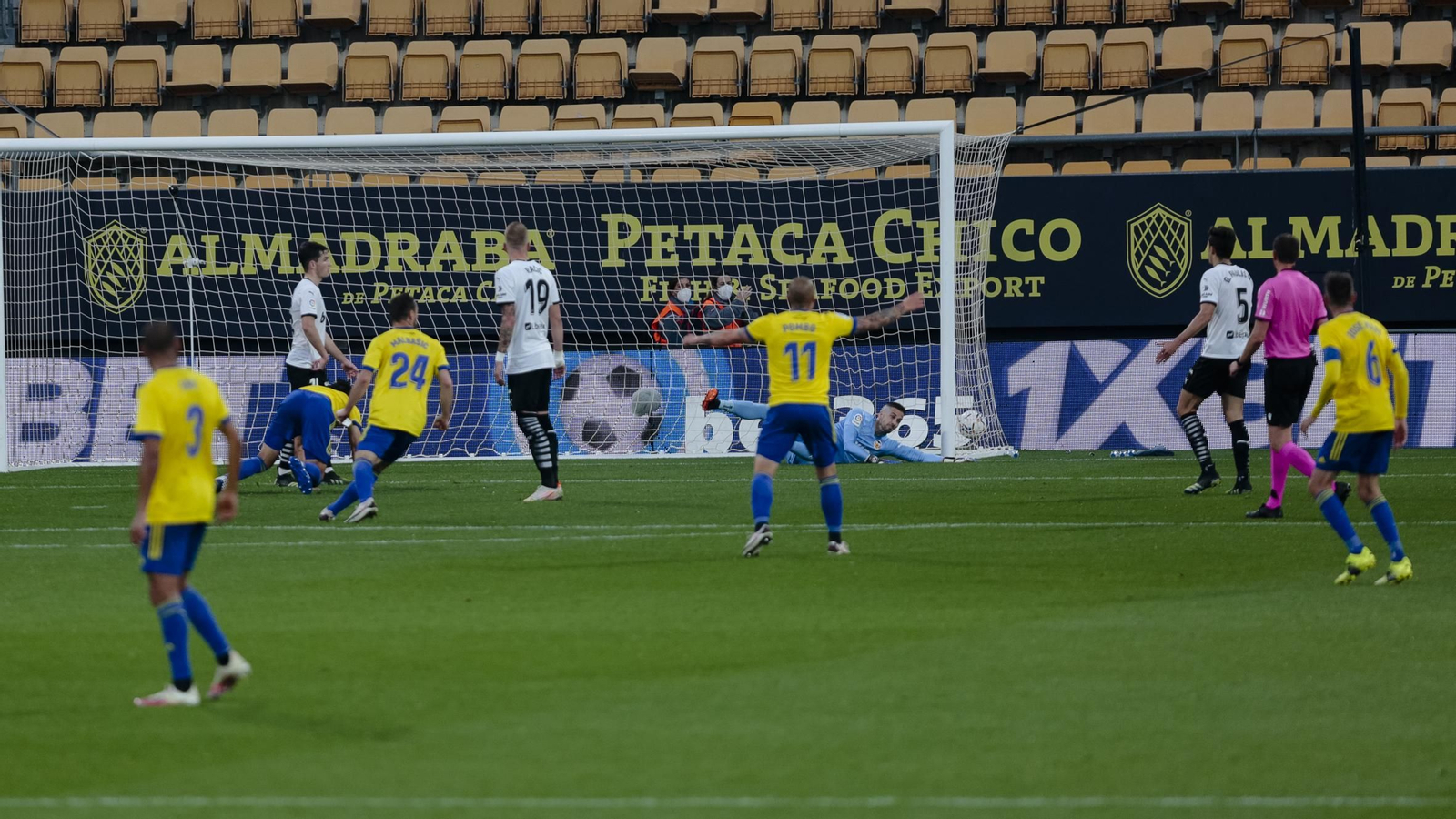 Las Imágenes del partido Cádiz-Valencia
