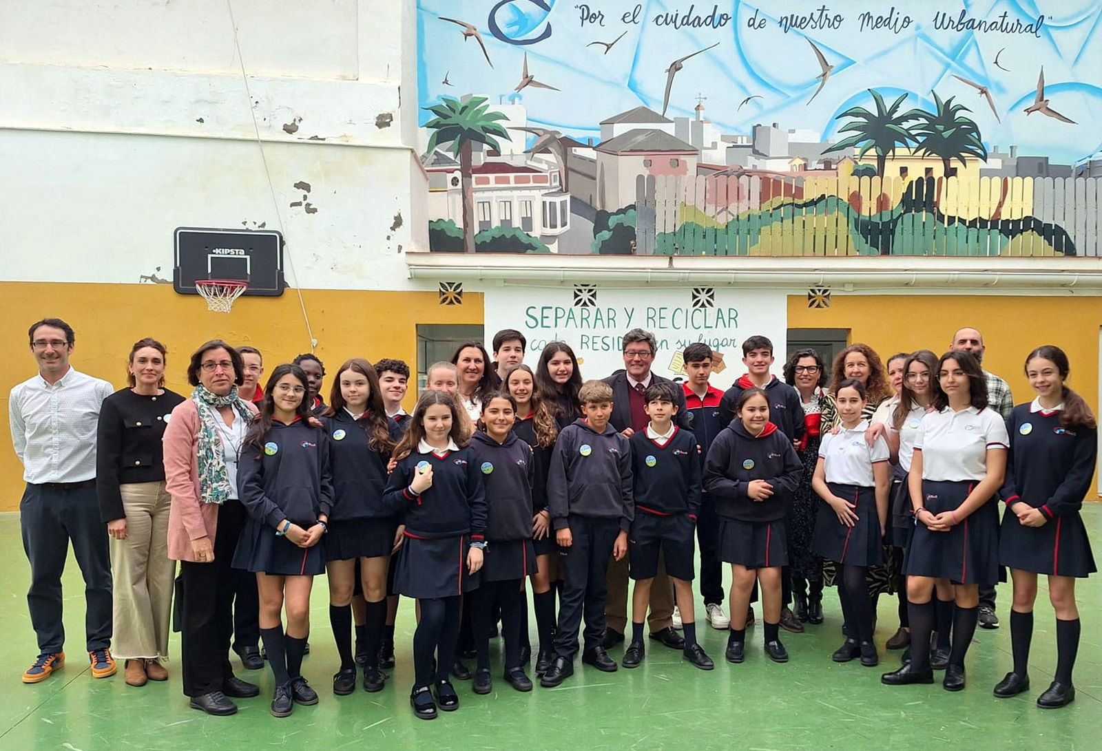 Felicitan al colegio Las Esclavas de Jerez por el proyecto ‘Reparamundi’