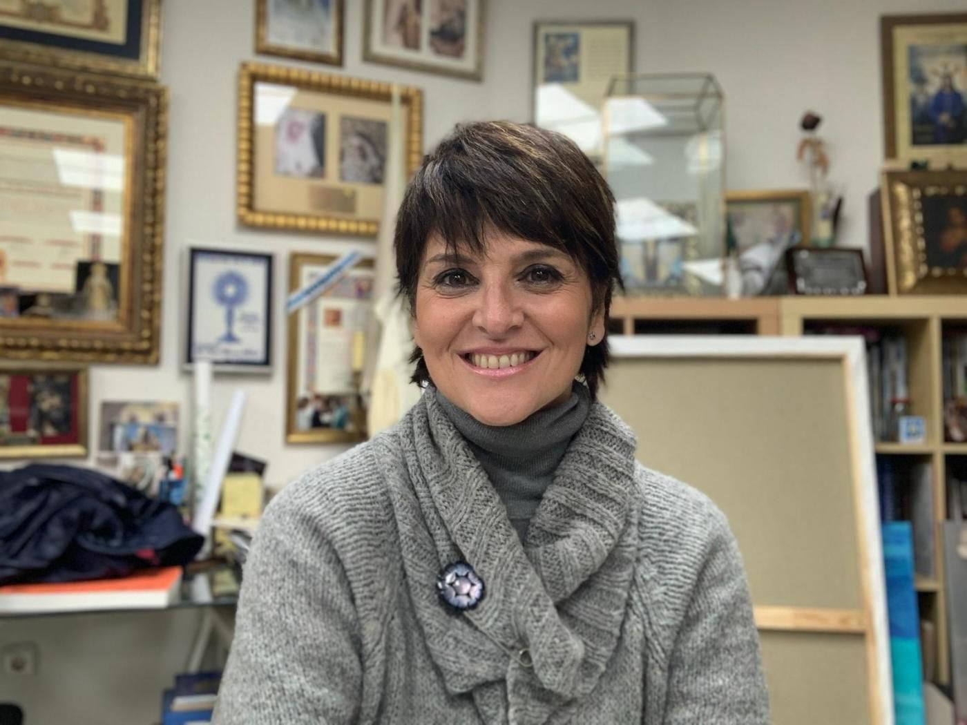 Nuria Barrera, cartelista del Pregón de la Esperanza 2025