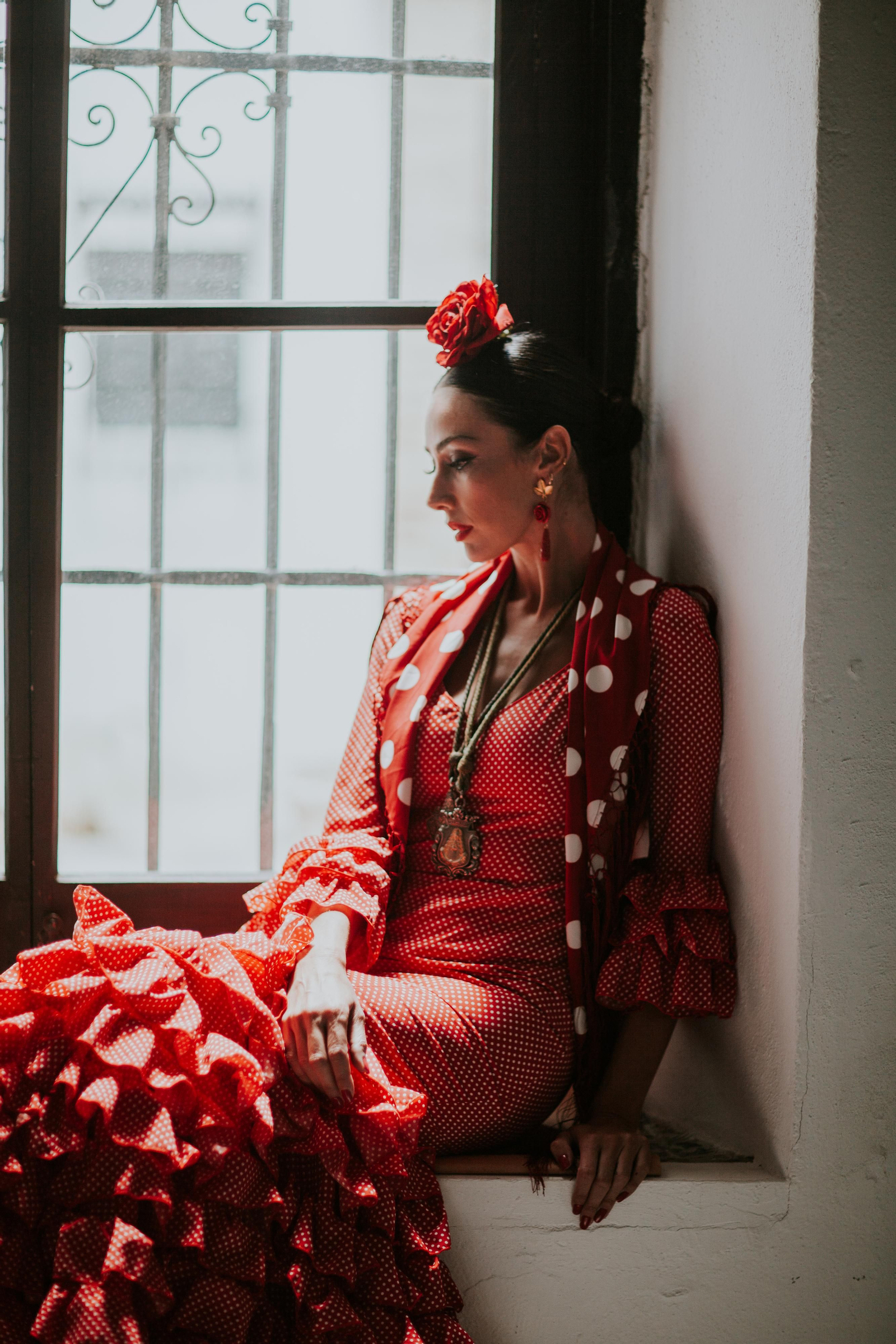 Lola se va al Rocío