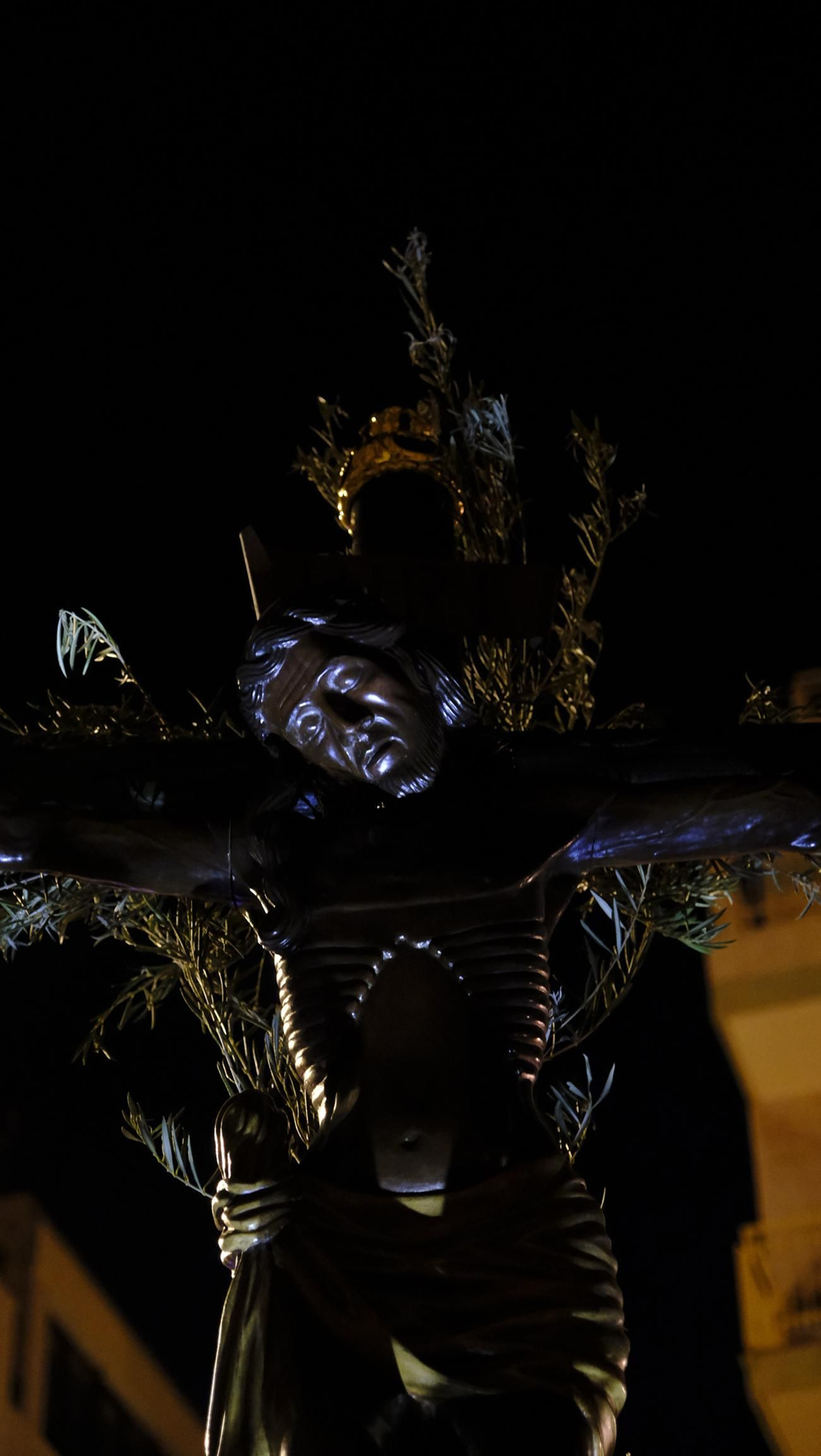 Las imágenes del Vía Crucis del Cristo de la Escucha