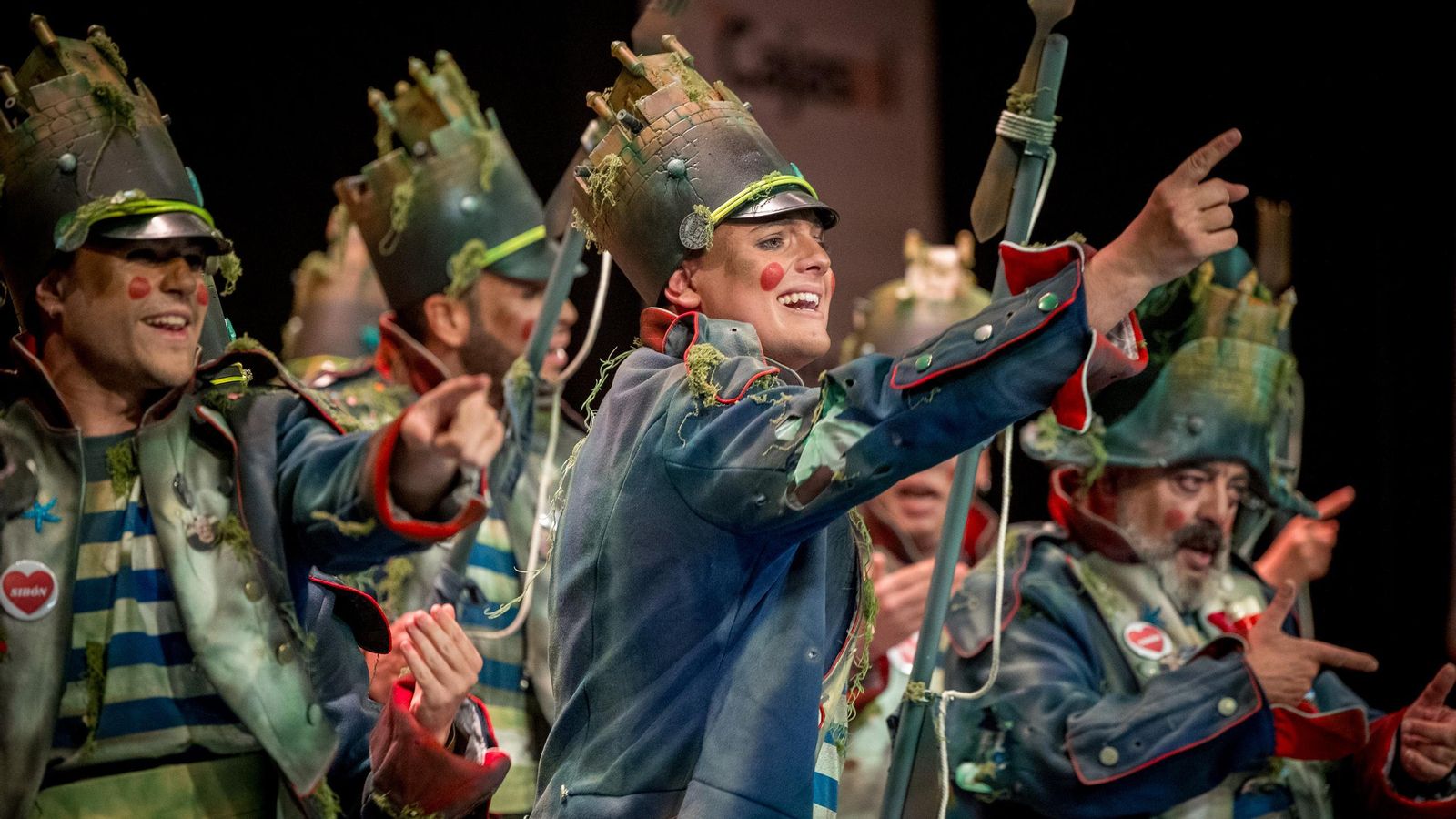 Búscate entre las mejores imágenes de la séptima sesión de cuartos de final del COAC 2025