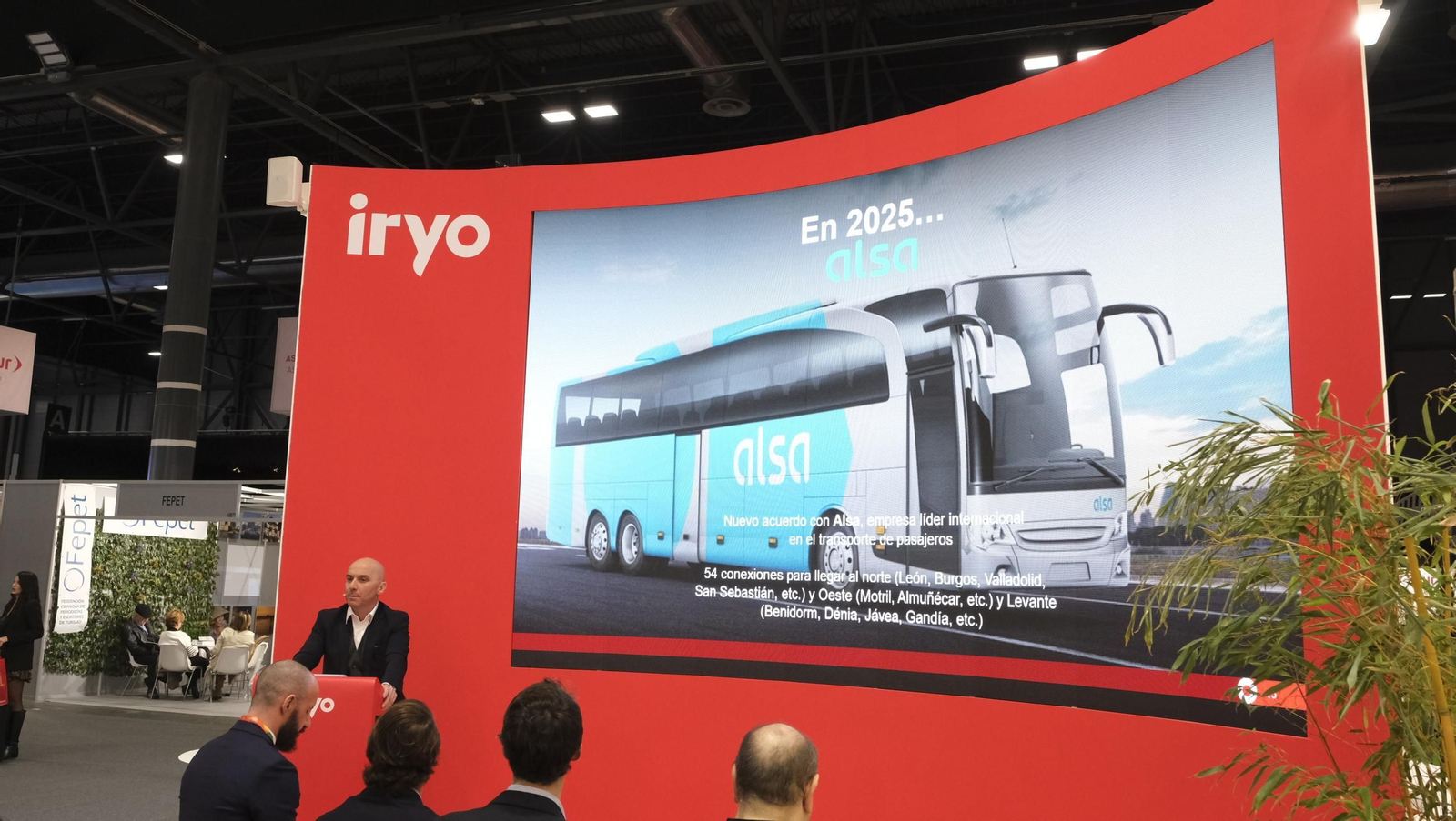 Las imágenes del segundo día de FITUR 2025, en Madrid