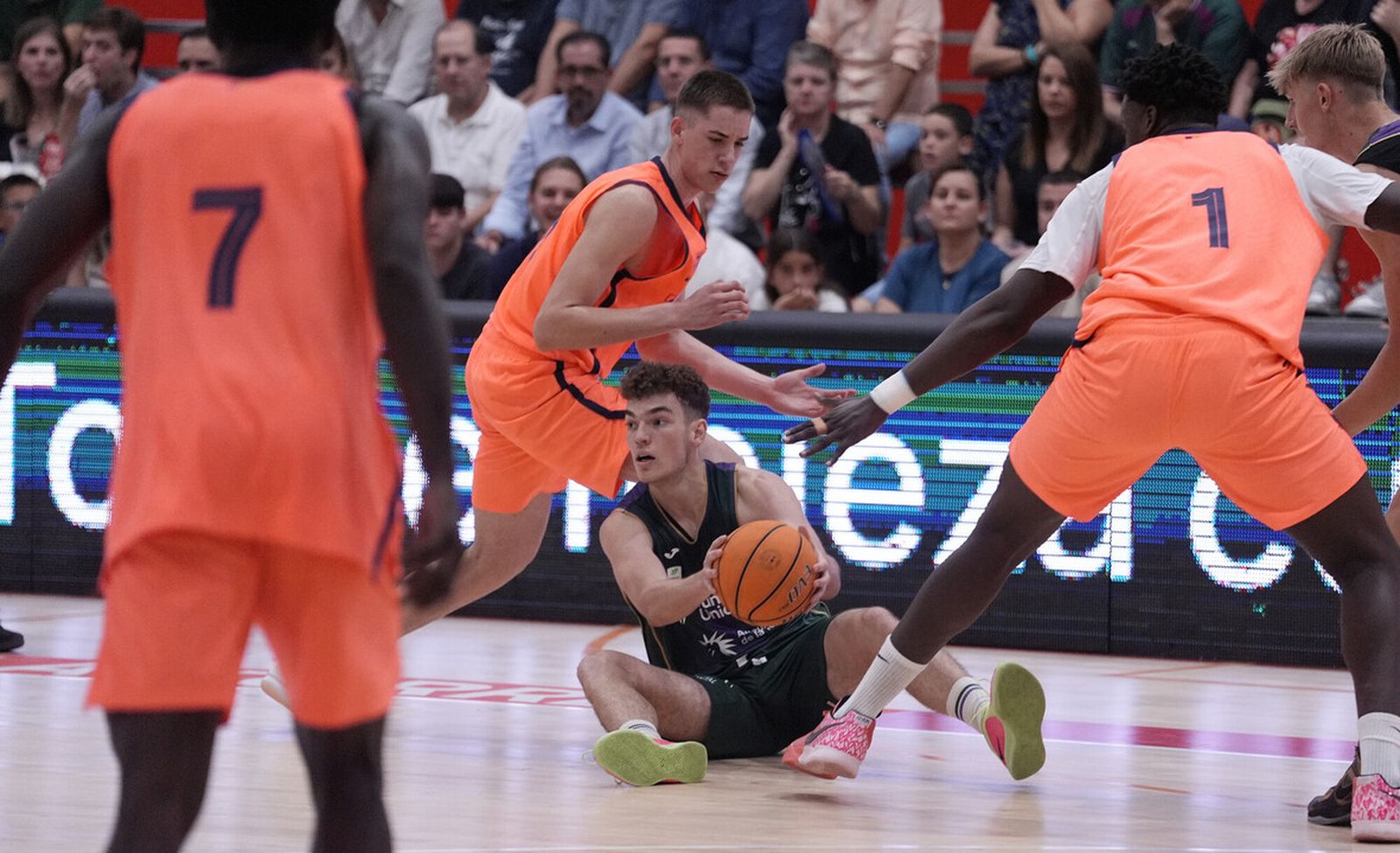 Liga U 22: El Unicaja plantó cara al Barça de Dabone hasta el final (70-87)