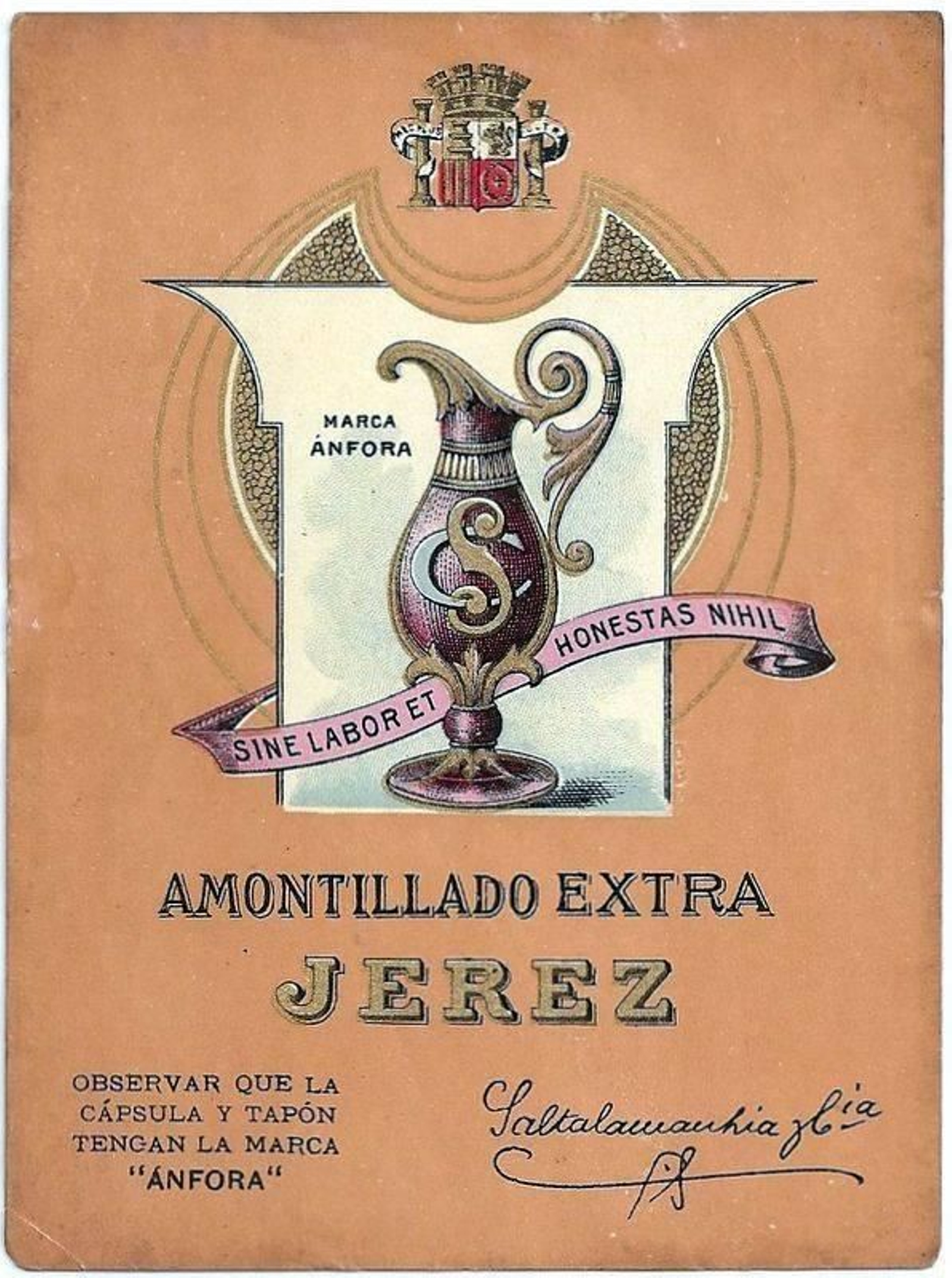 El latín en la etiqueta de Ánfora.