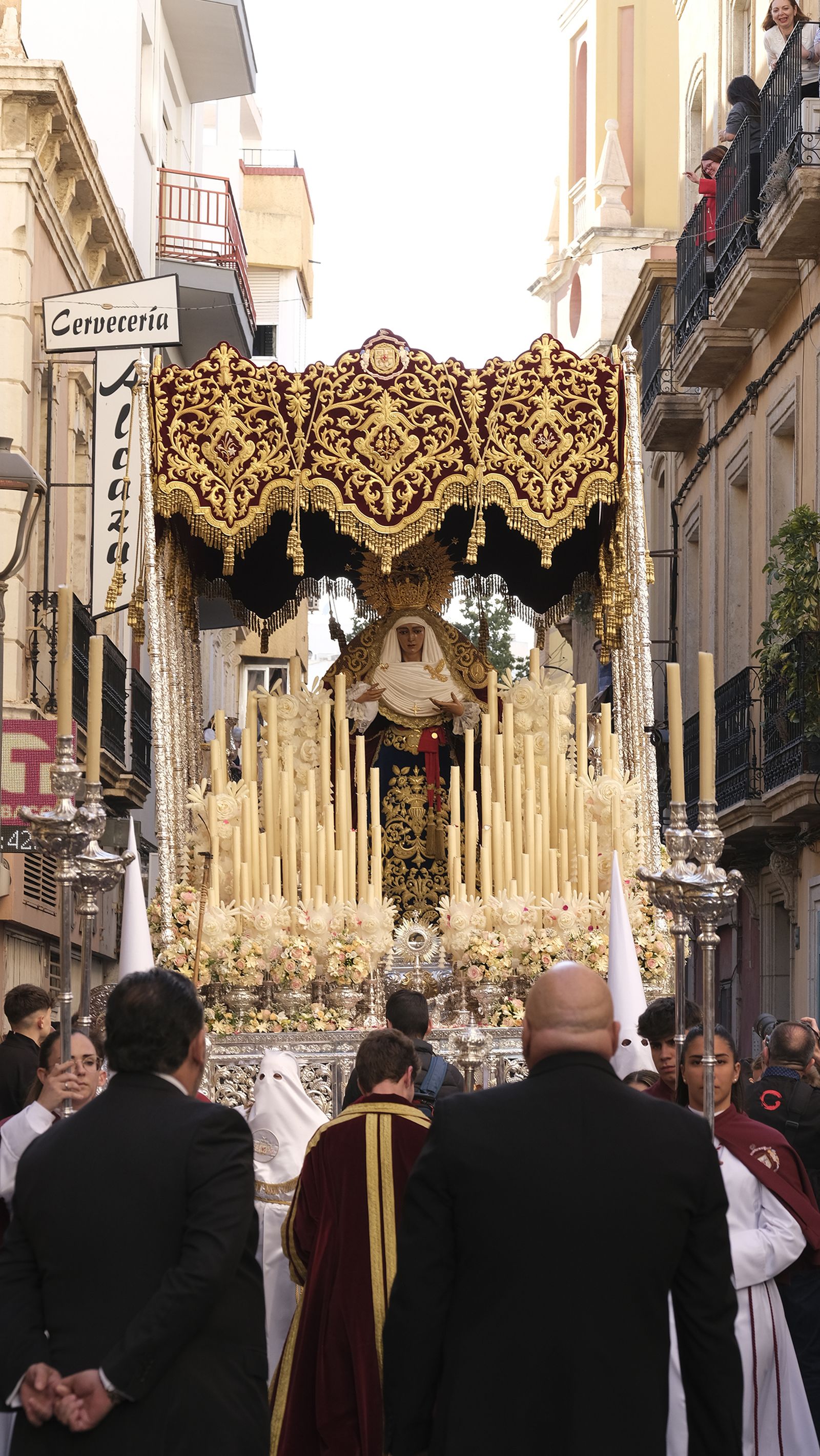La procesión de la Santa Cena en Almería, en imágenes