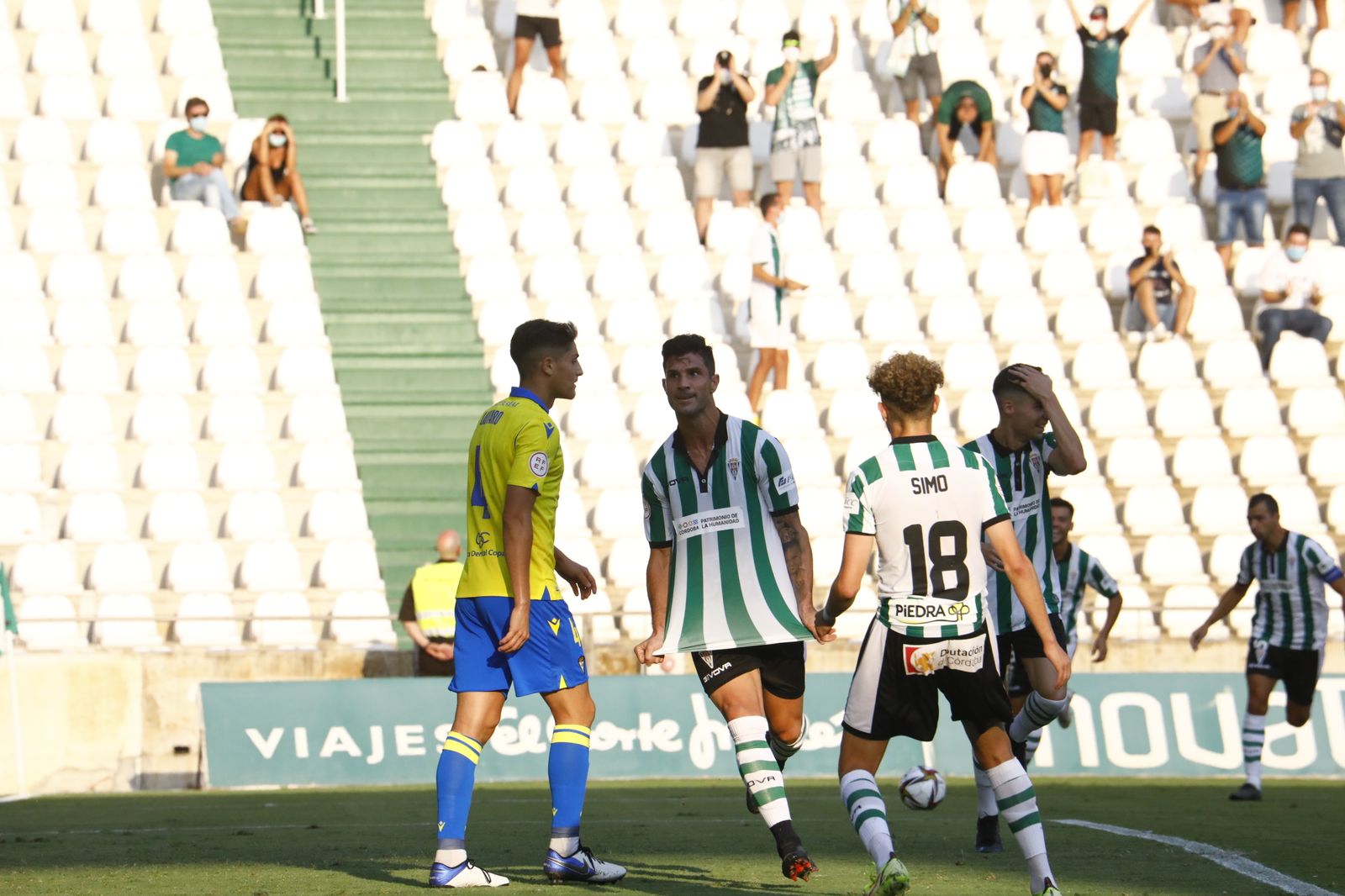 La victoria del Córdoba CF ante el Cádiz B, en imágenes