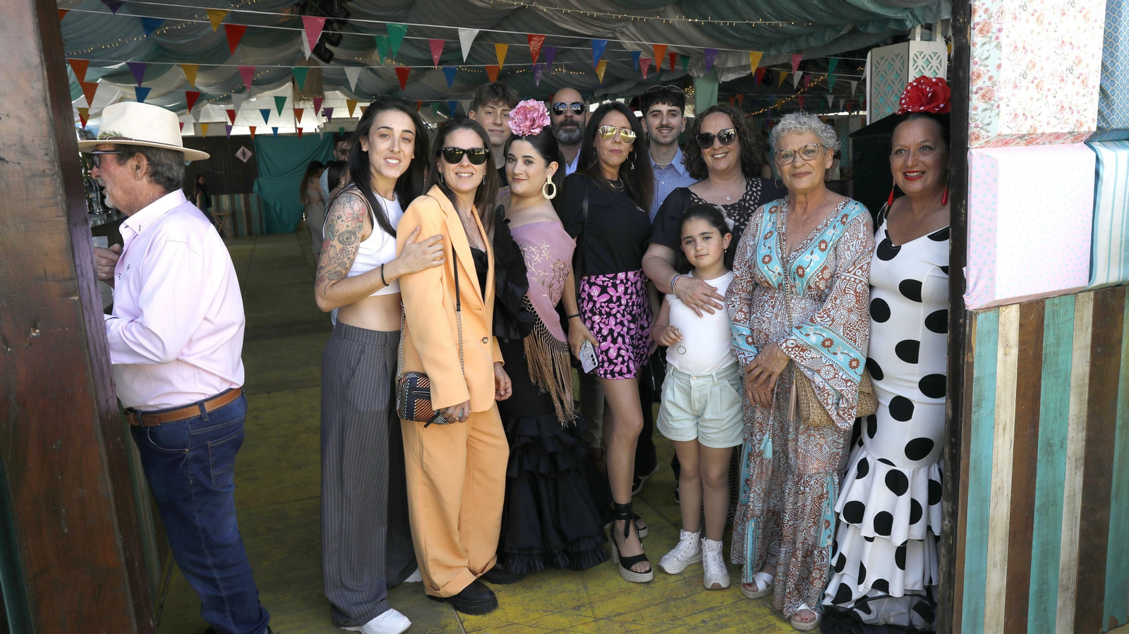 Búscate en las fotos del miércoles en la Feria de Los Barrios
