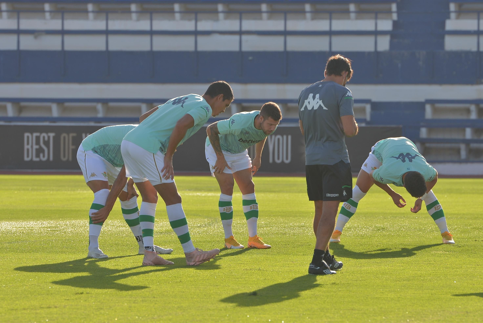 Aitor Ruibal, en el calentamiento de uno de los amistosos de esta pretemporada.