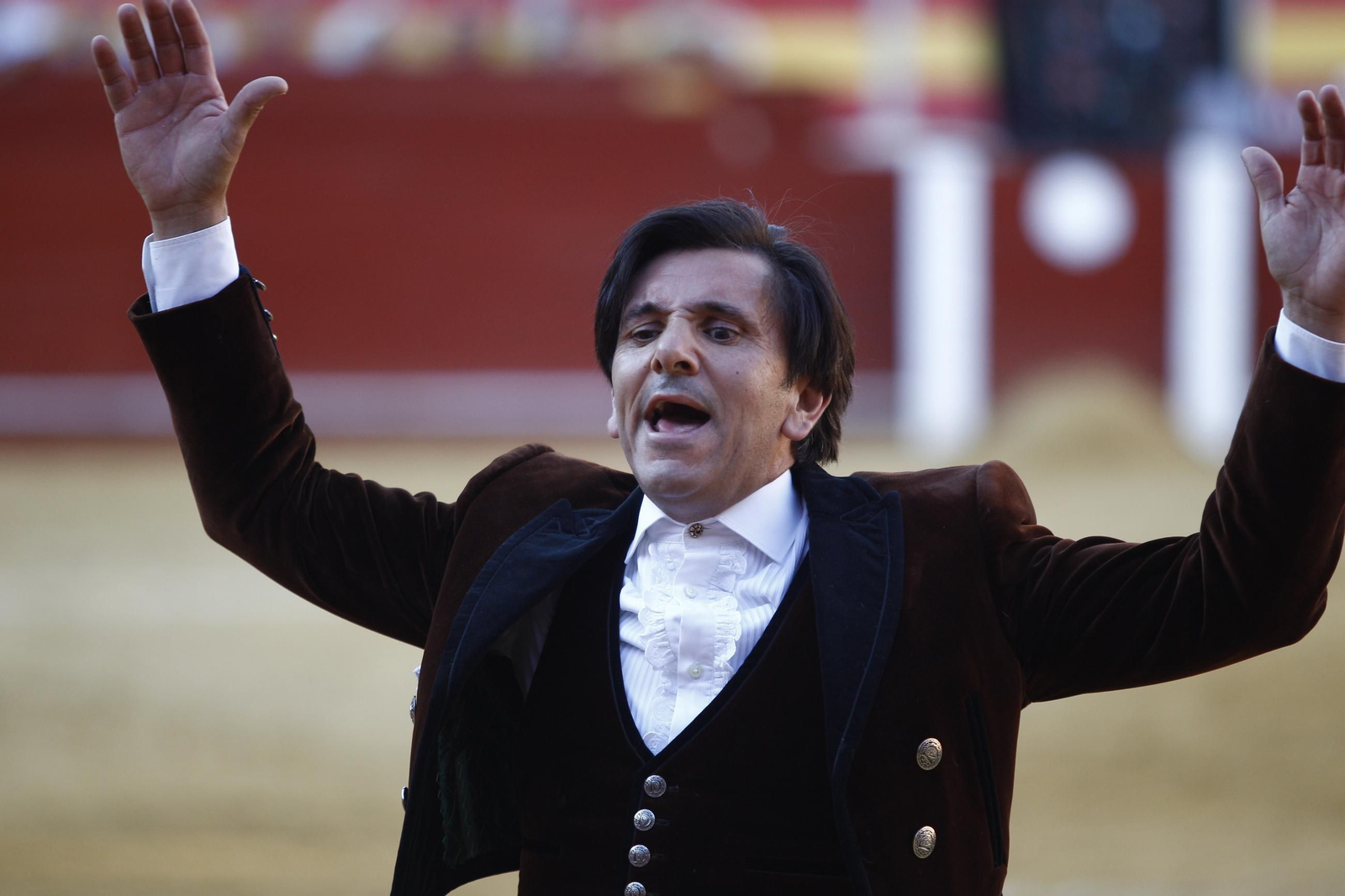 Las mejores imágenes de la corrida de toros de Diego Ventura, Talavante y Pablo Aguado, en Almería