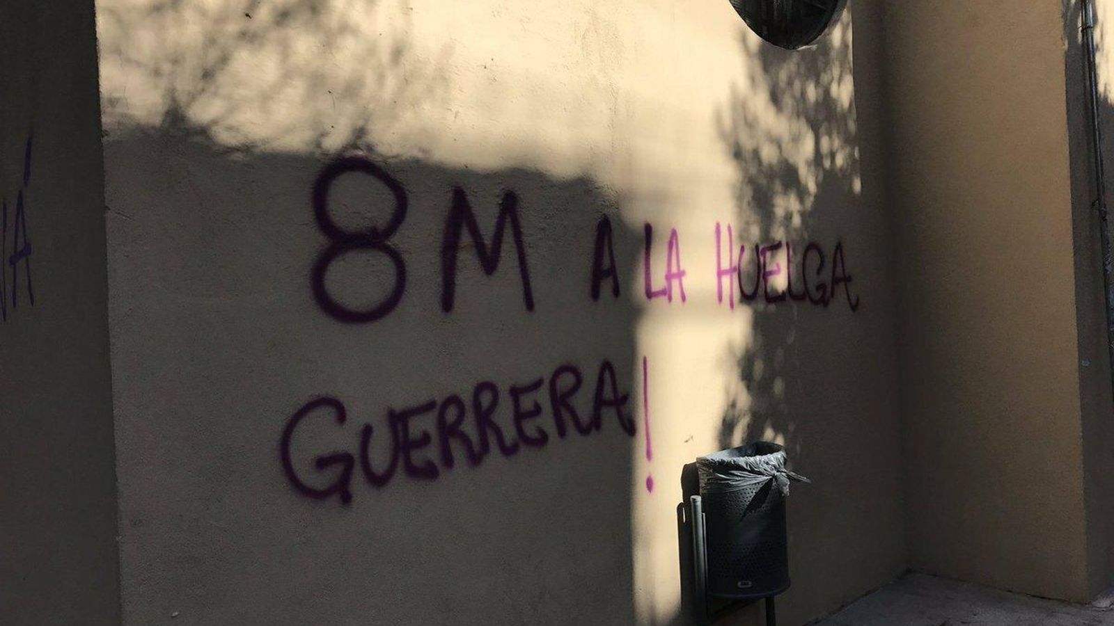 Otra de las pintadas del Convento de la Encarnación