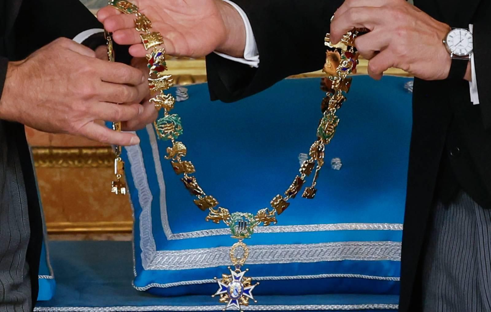 Collar de la Orden de Carlos III