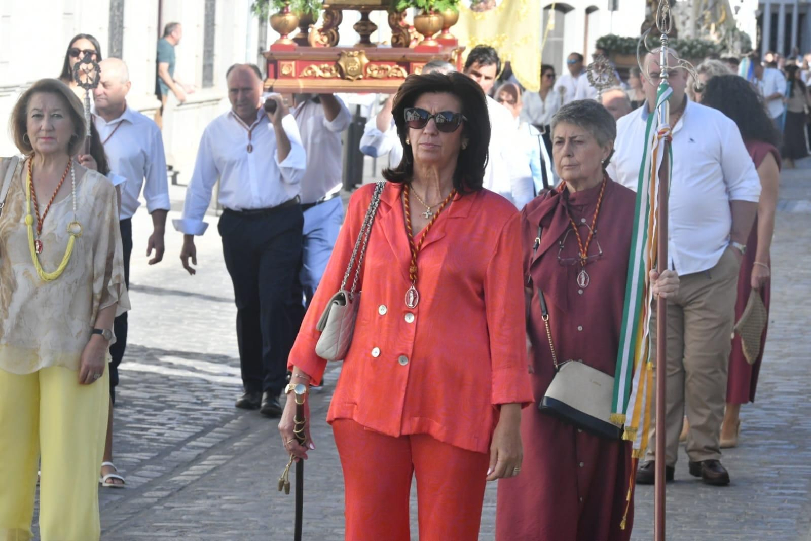 Procesión extraordinaria en Villanueva de Córdoba por la coronación de la Virgen de Luna