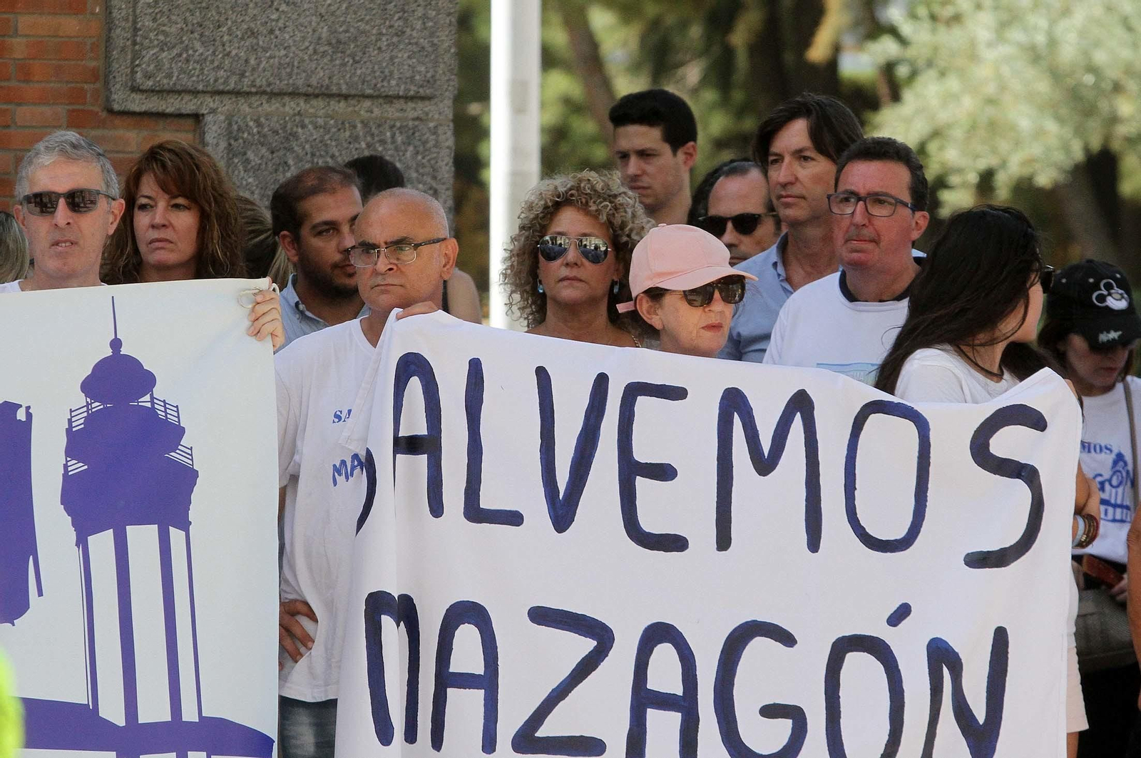 Imágenes de la manifestación "Salvemos las Playas de Huelva"