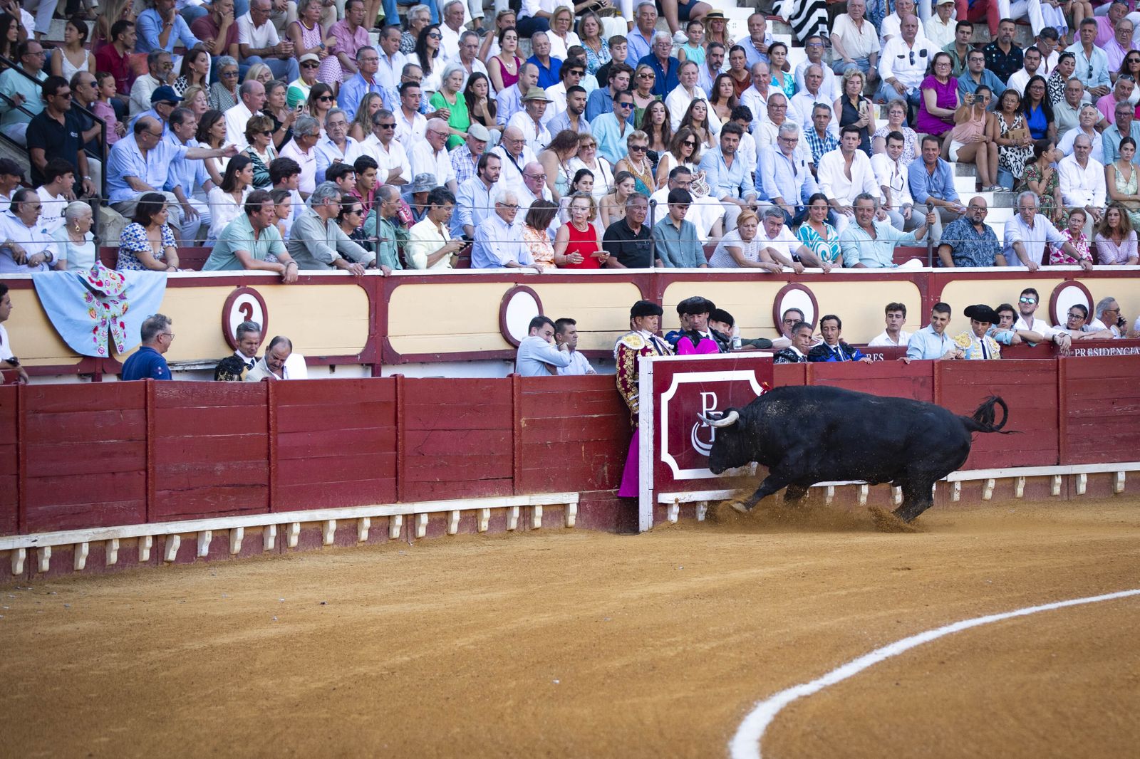 Daniel Crespo, Manzanares y Juan Ortega, en la plaza de toros de El Puerto