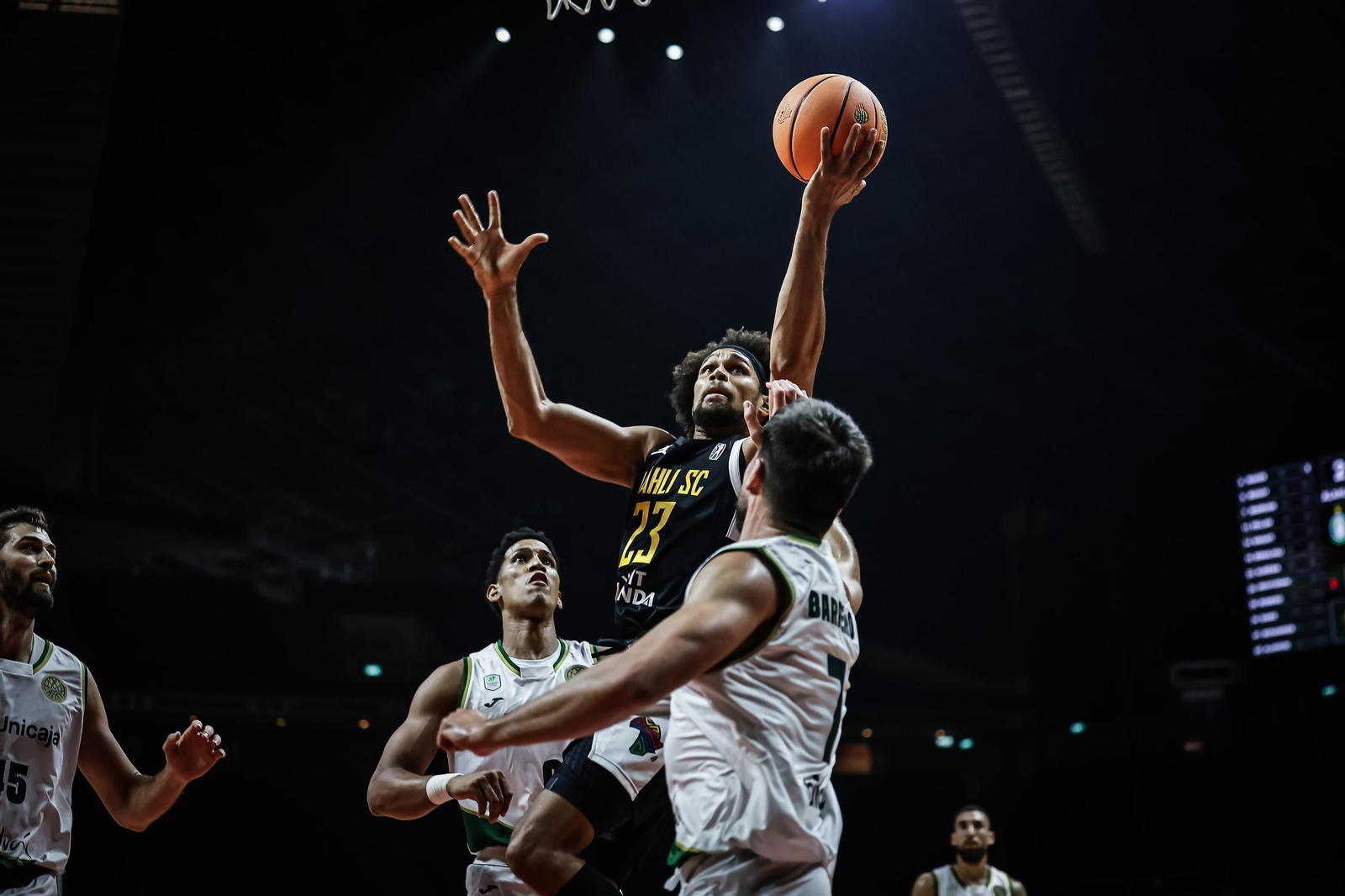 Las fotos del Unicaja - Al Ahli de la Copa Intercontinental de baloncesto
