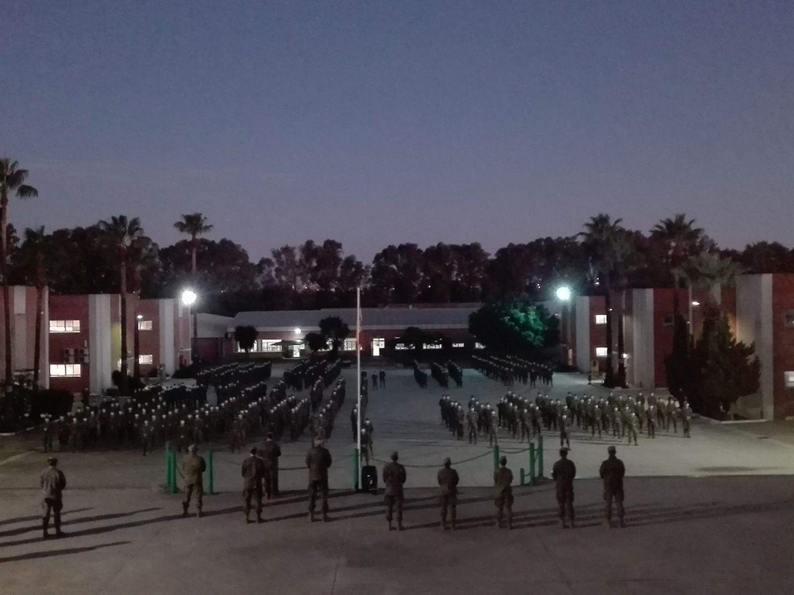 Despedida a los soldados formados en el CEFOT-2.