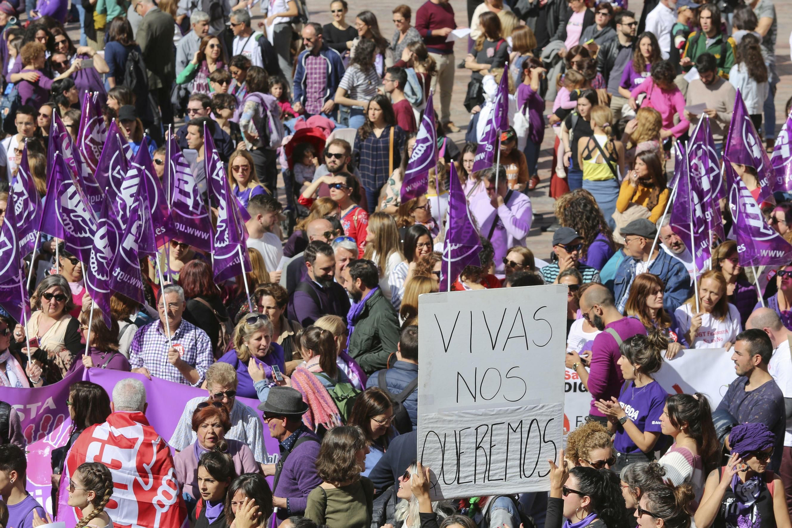 8M Día de la Mujer. Concentración en la Plaza de la Constitución