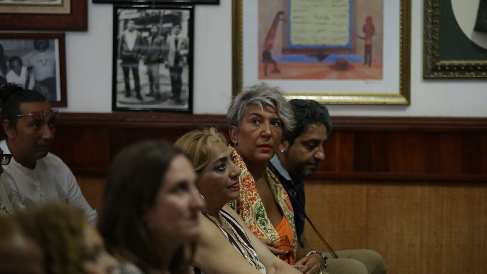 Familiares de Camarón, en la misa.