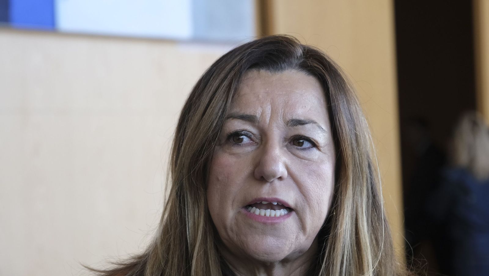 Los maestros docentes jubilados reciben su homenaje en la paraninfo de la UAL