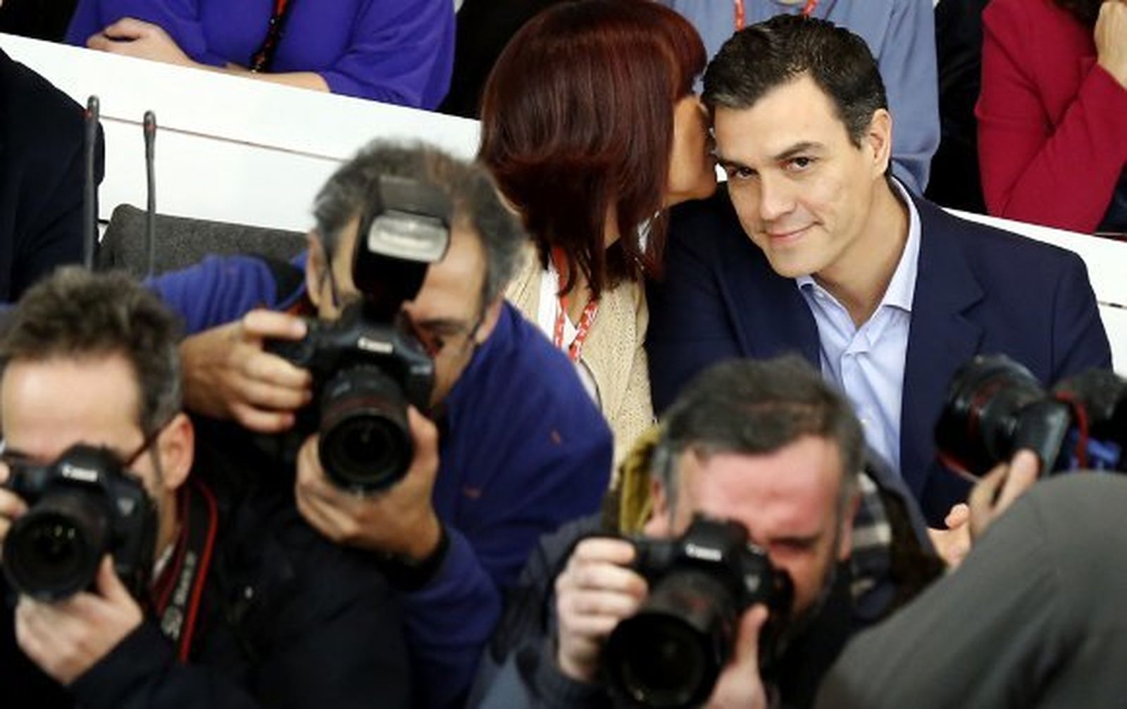 Sánchez alerta a Podemos de que no negociará sobre la integridad de España