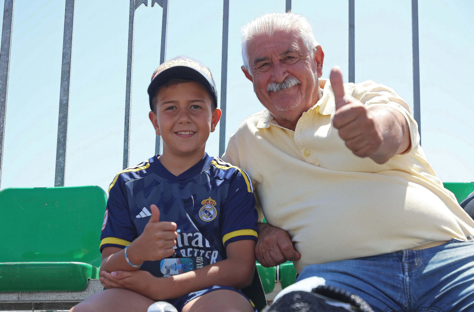 Fotos del domingo en el Internacional de España de balonmano playa de La Línea