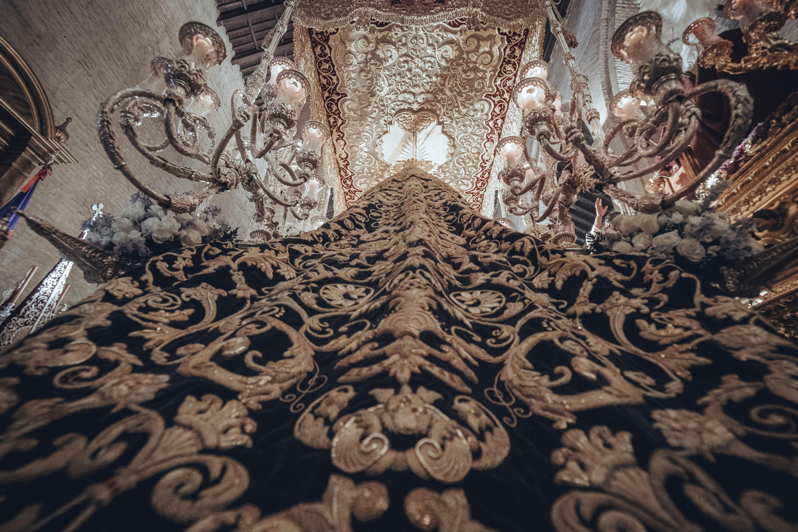 Fotos de San Esteban el Martes Santo en la Semana Santa de Sevilla