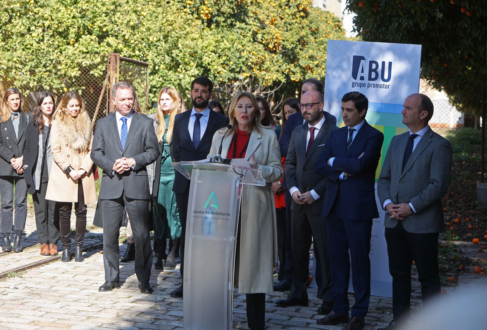 Carolina España visita la antigua fábrica de Artillería