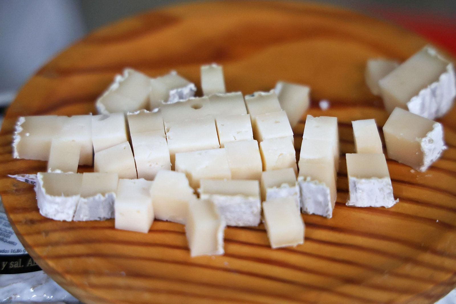 Muestra de aceites y quesos en la Diputación de Huelva (36)