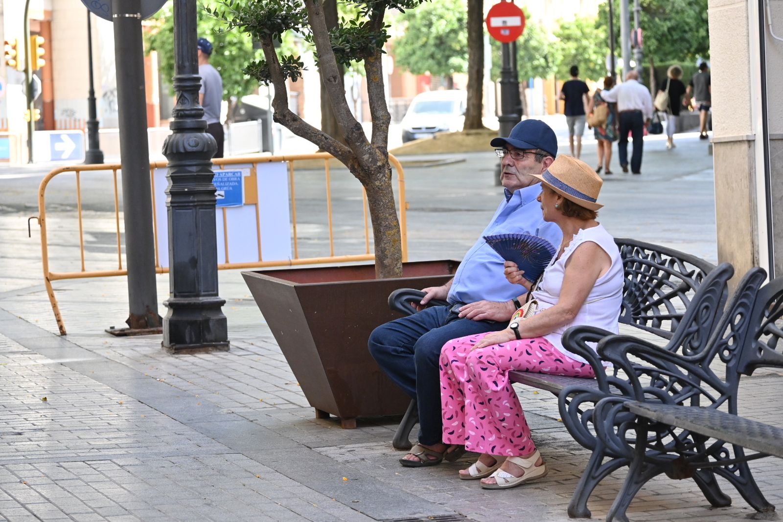 Las mejores imágenes de este sábado de intenso calor en las calles de Huelva