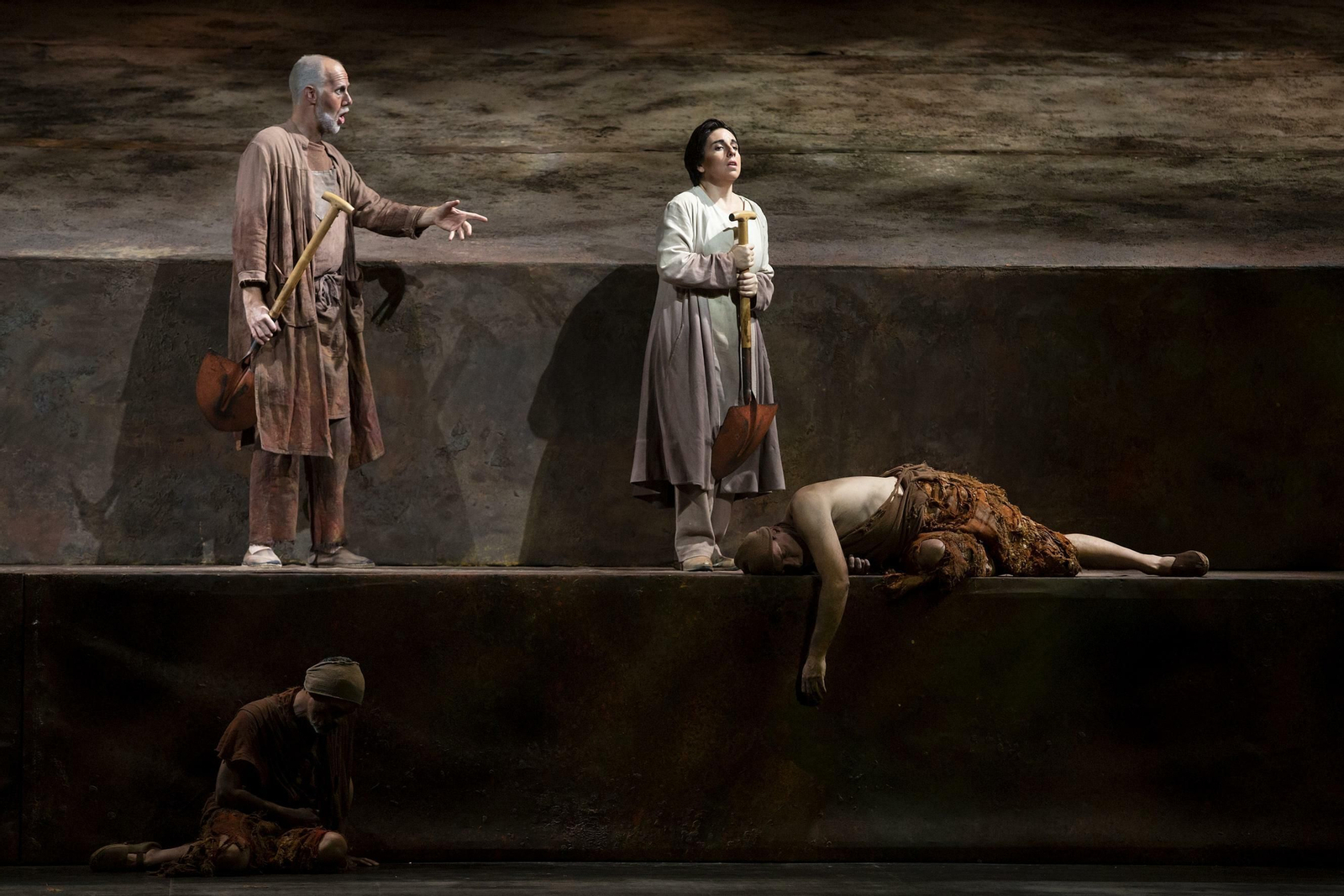 Fotos del ensayo general de la ópera Fidelio en el Teatro Cervantes