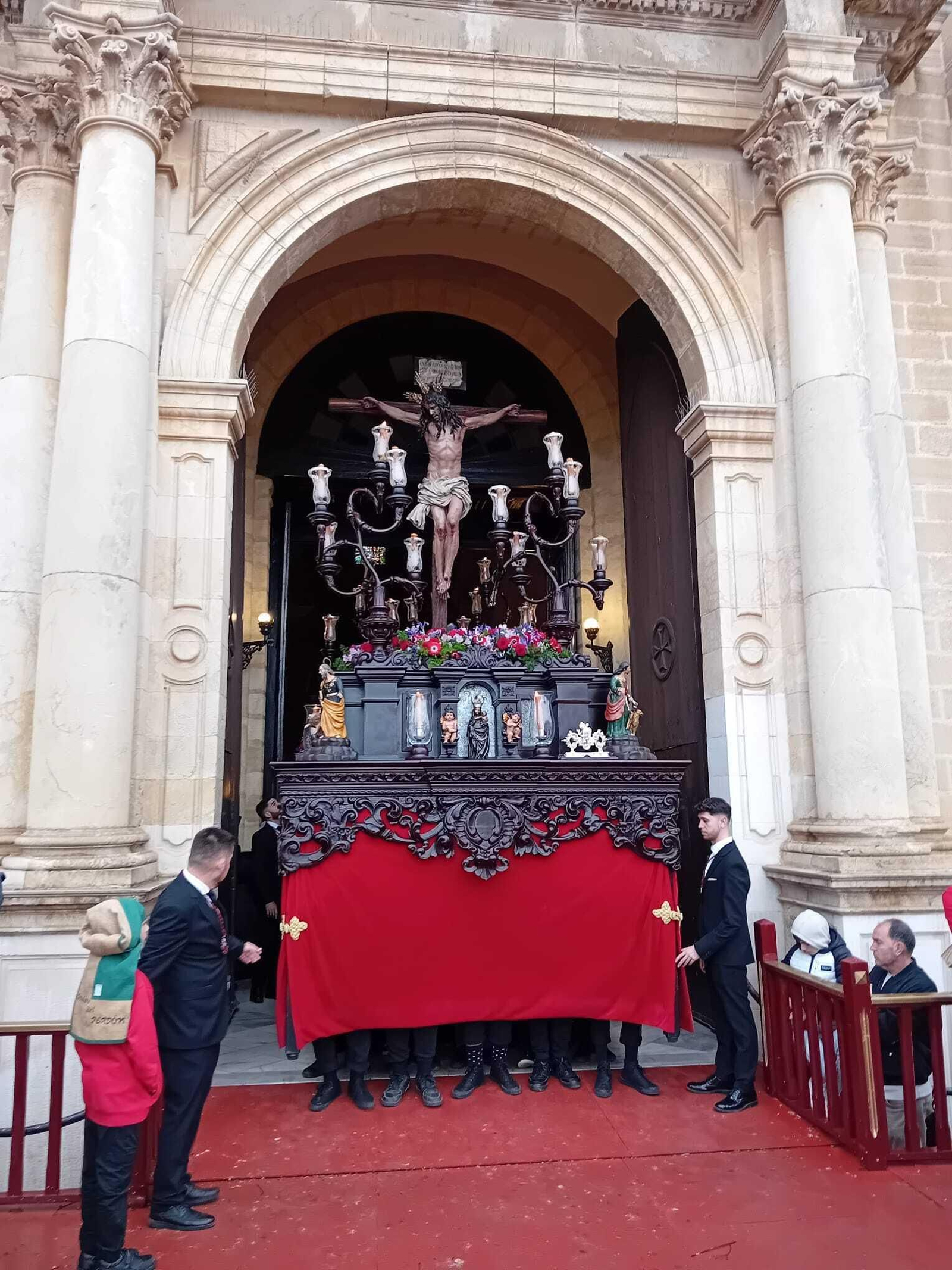 Las imágenes del Lunes Santo en Chiclana 2024: El Perdón y Humildad y Paciencia