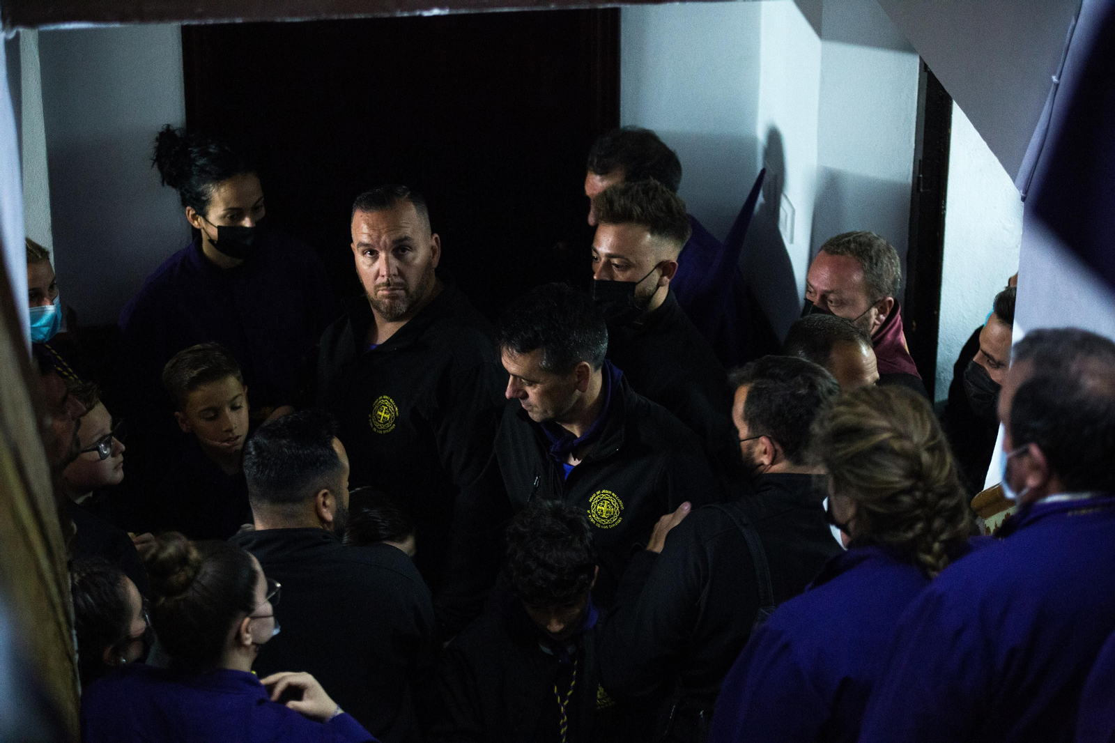 Madrugada de Viernes Santo en San Fernando: Las imágenes del Nazareno