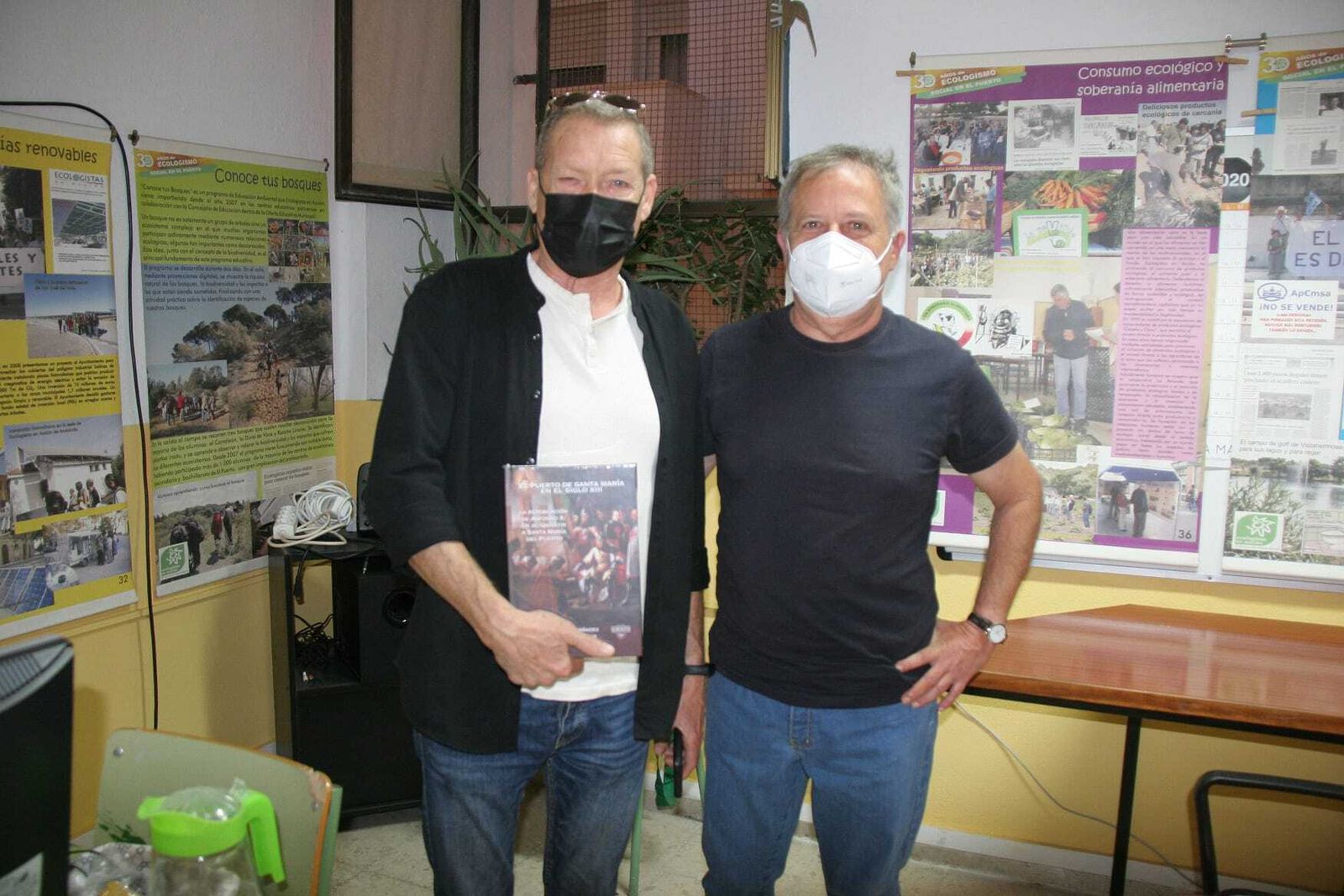 Los autores del libro, Juan José López Amador y Enrique Pérez Fernández.