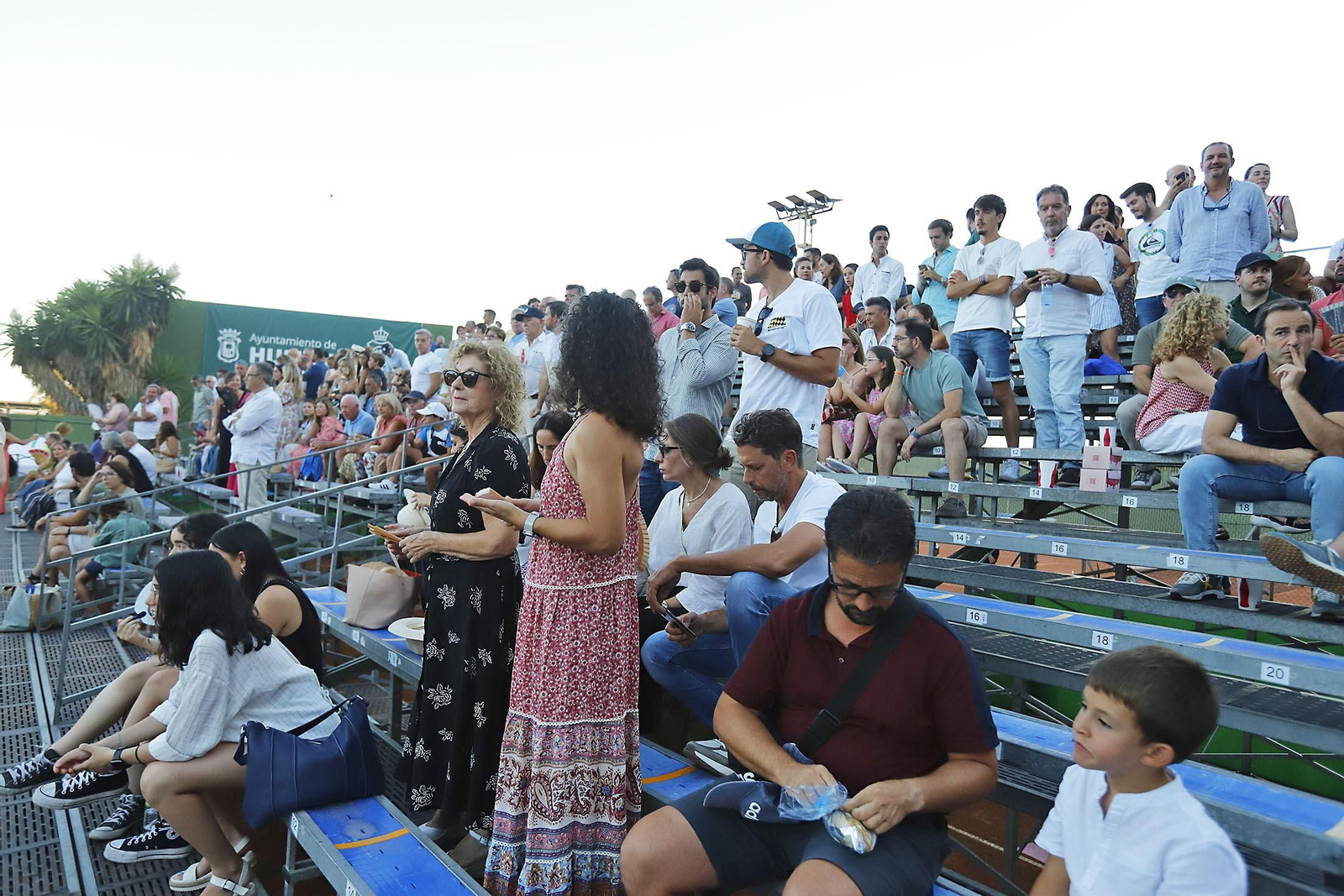 Imágenes del ambiente en la final femenina de la Copa del Rey de tenis de Huelva