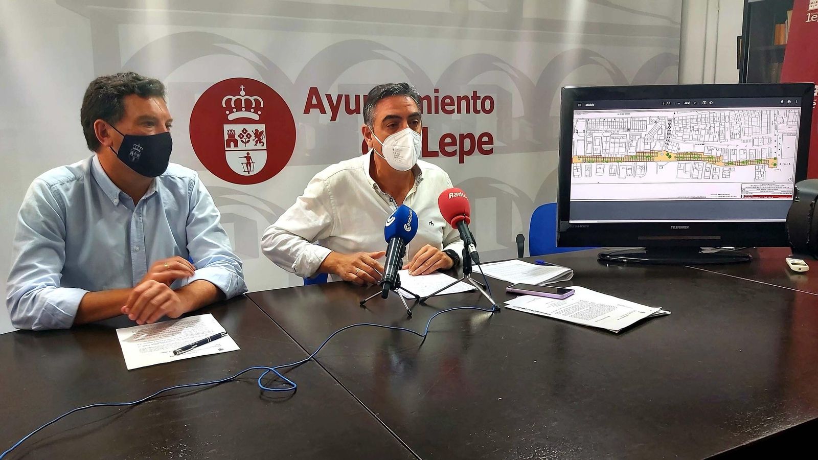 Los tenientes de alcalde del Ayuntamiento de Lepe Jesús Toronjo y Alberto Santana