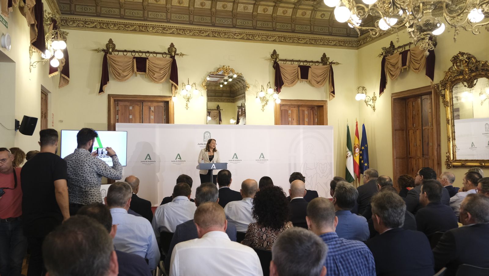 Imágenes de la entrega de resoluciones de OPFH de agricultura