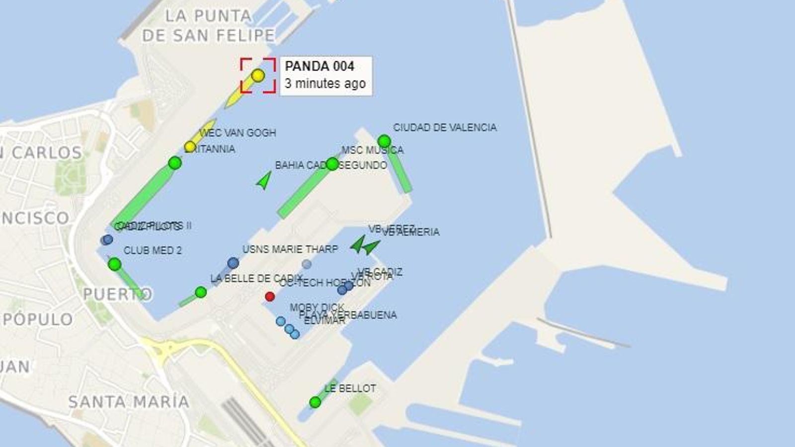 Imagen GPS del posicionamiento de los buques que estaban operando en el puerto de Cádiz este lunes por la mañana Imagen GPS del posicionamiento de los buques que estaban operando en el puerto de Cádiz este lunes por la mañana