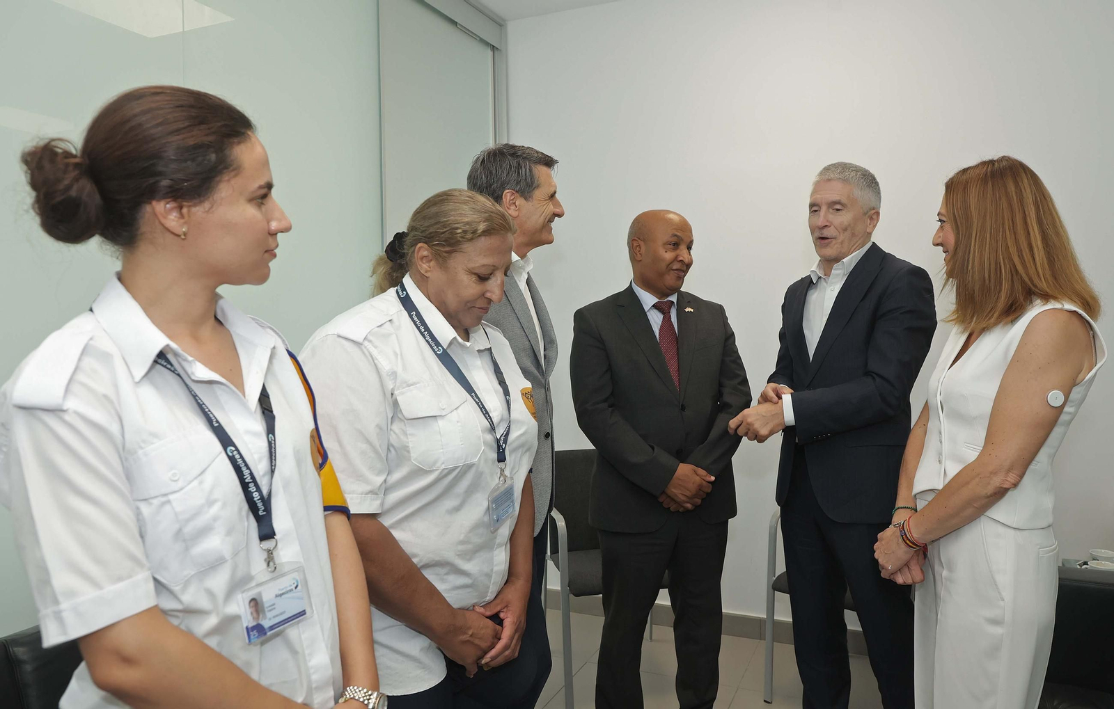 Fotos de la visita de Grande - Marlaska al dispositivo de la OPE en el Puerto de Tarifa
