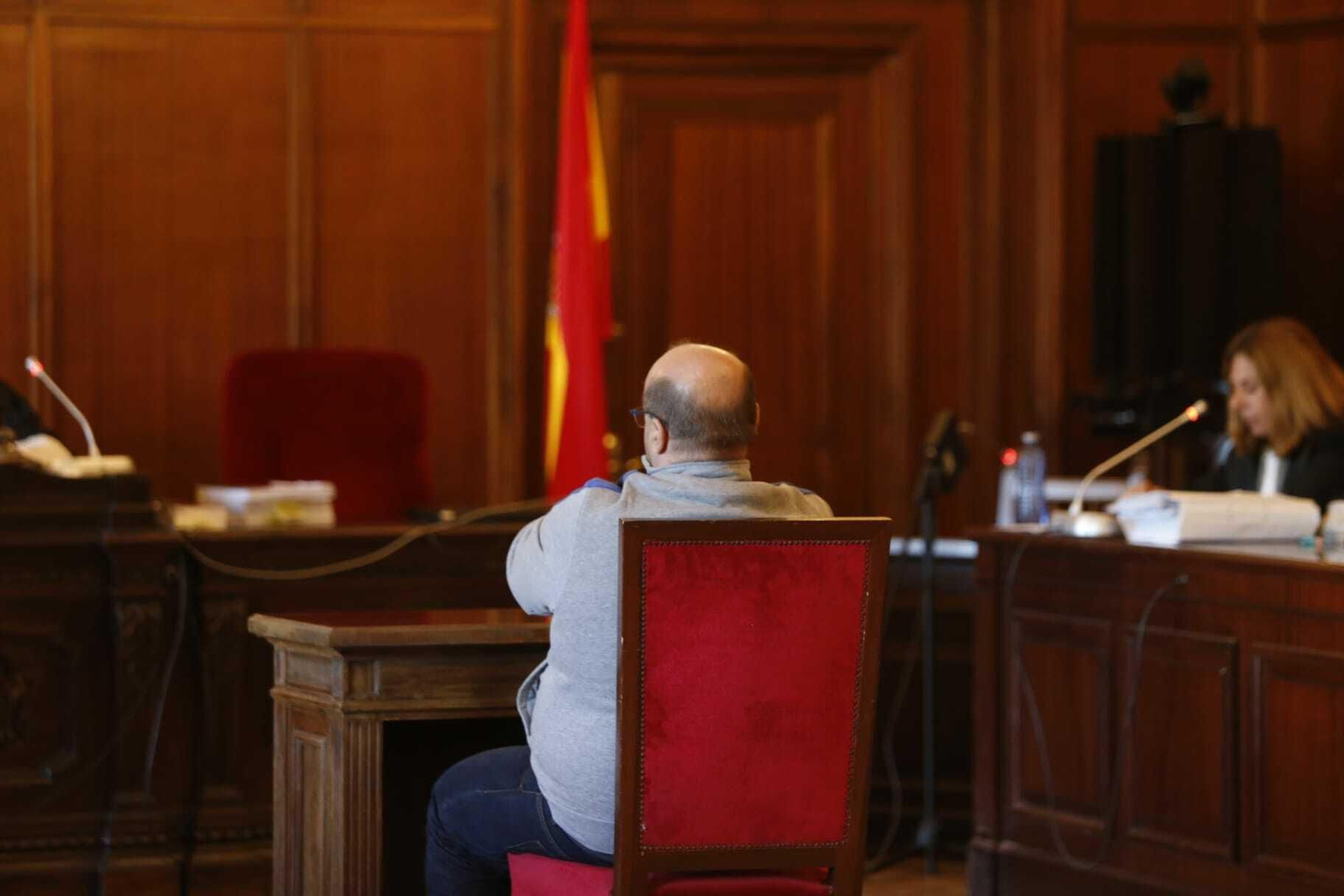 El acusado de matar a su padre en Pedrera, ante el tribunal