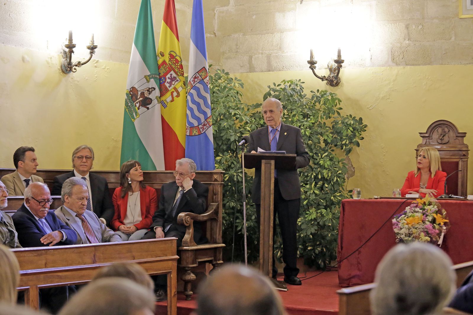 Imágenes del acto institucional del 40 aniversario de las primeras elecciones municipales