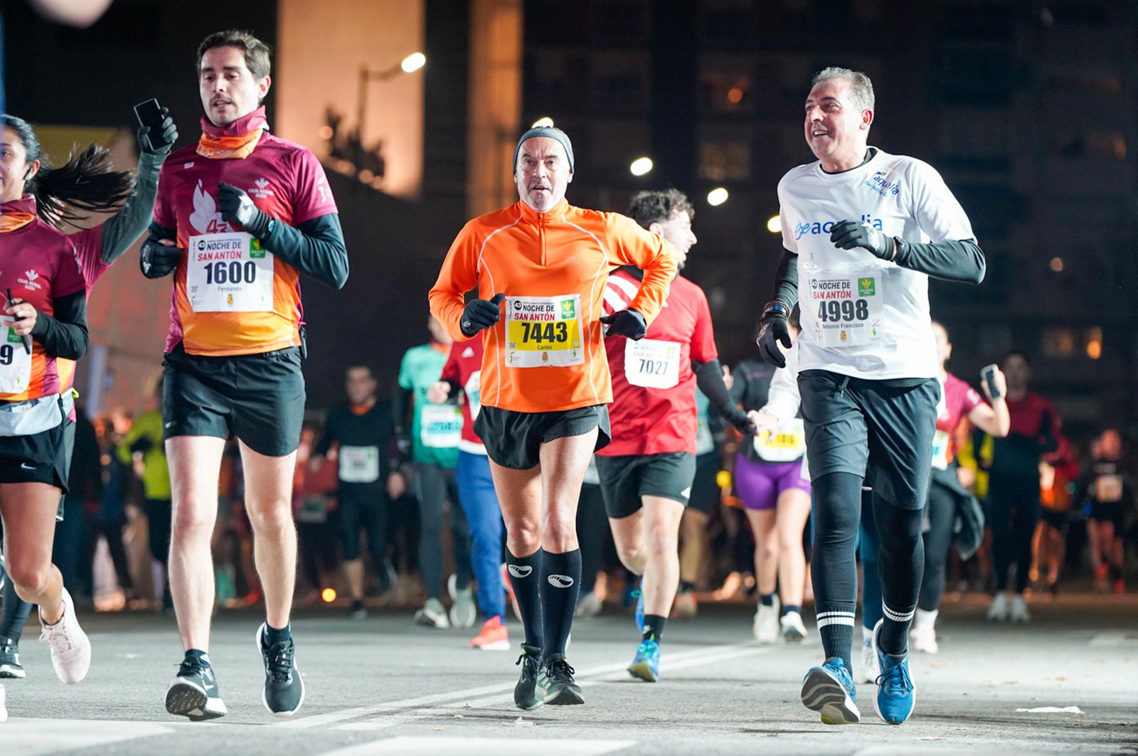 En imágenes: búscate en tu llegada a meta de la Carrera de San Antón 2026 (17)