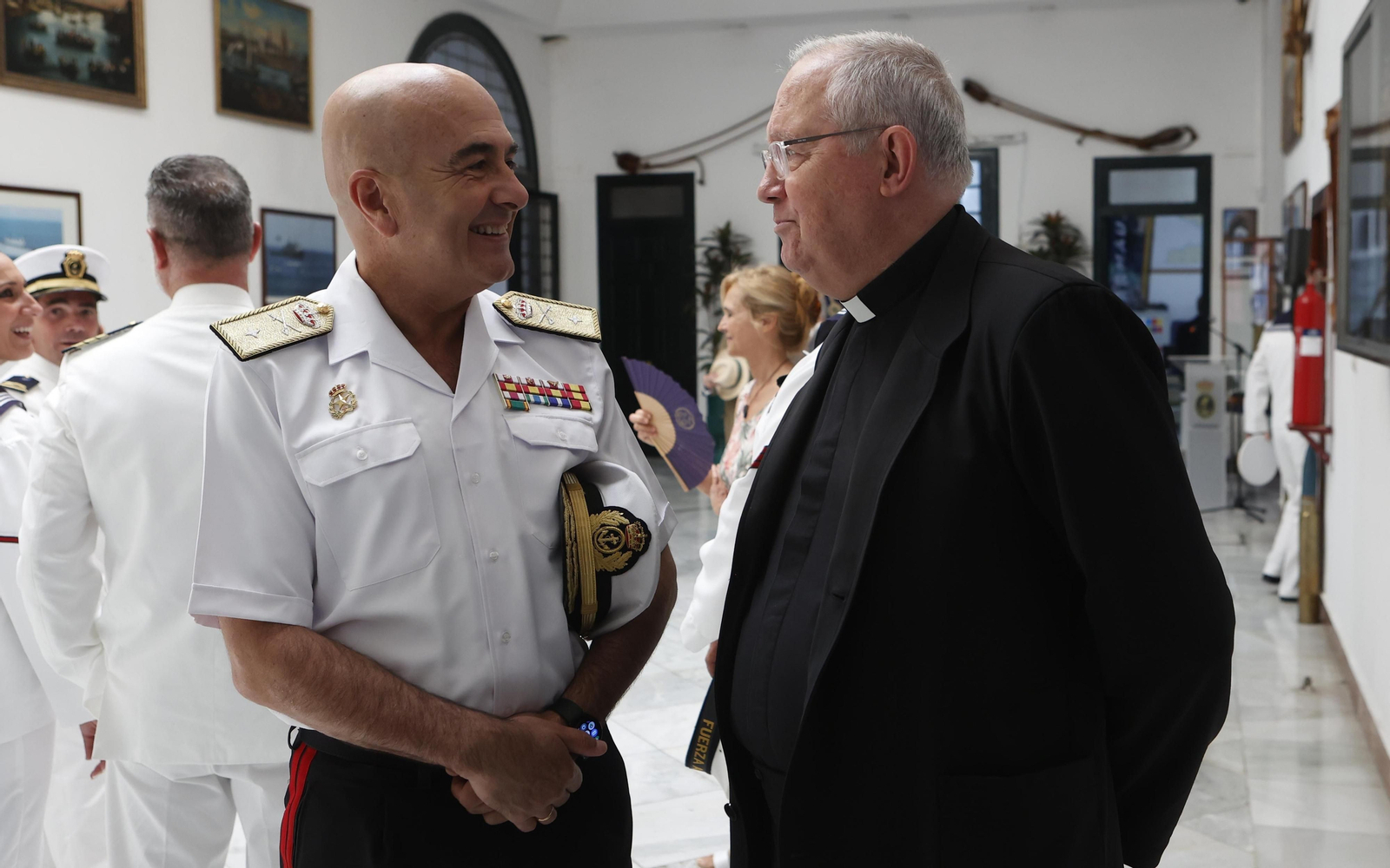 Entrega de mando de la Comandancia Naval de Sevilla al capitán de navío José Daniel González-Aller Lacalle