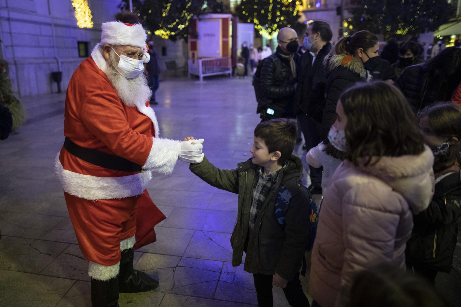 Fotos de las cabalgatas de Papá Noel en Granada