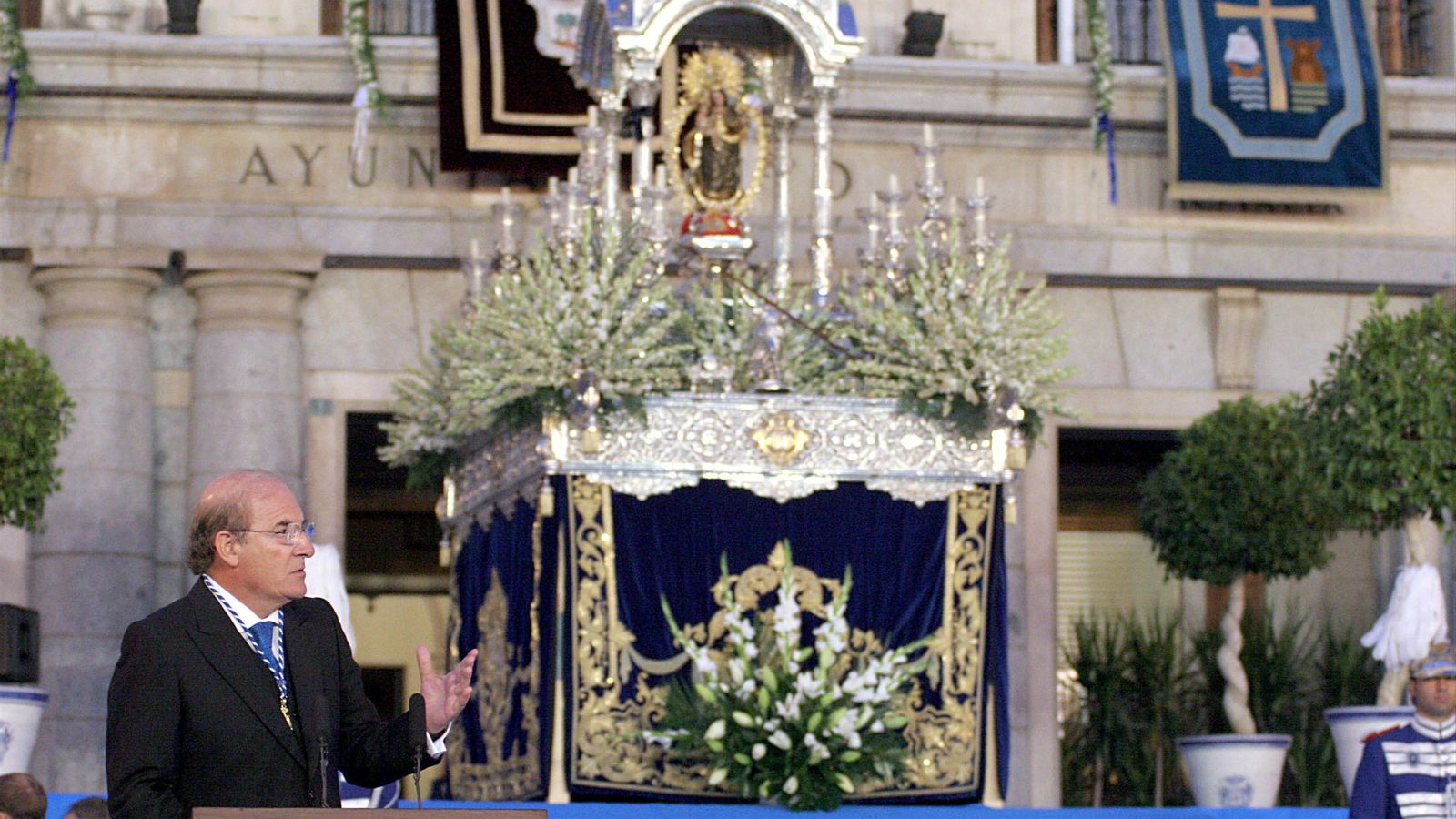 Pedro Rodríguez en el acto del Cincuentenario de Alcaldesa Perpetua. 2006.