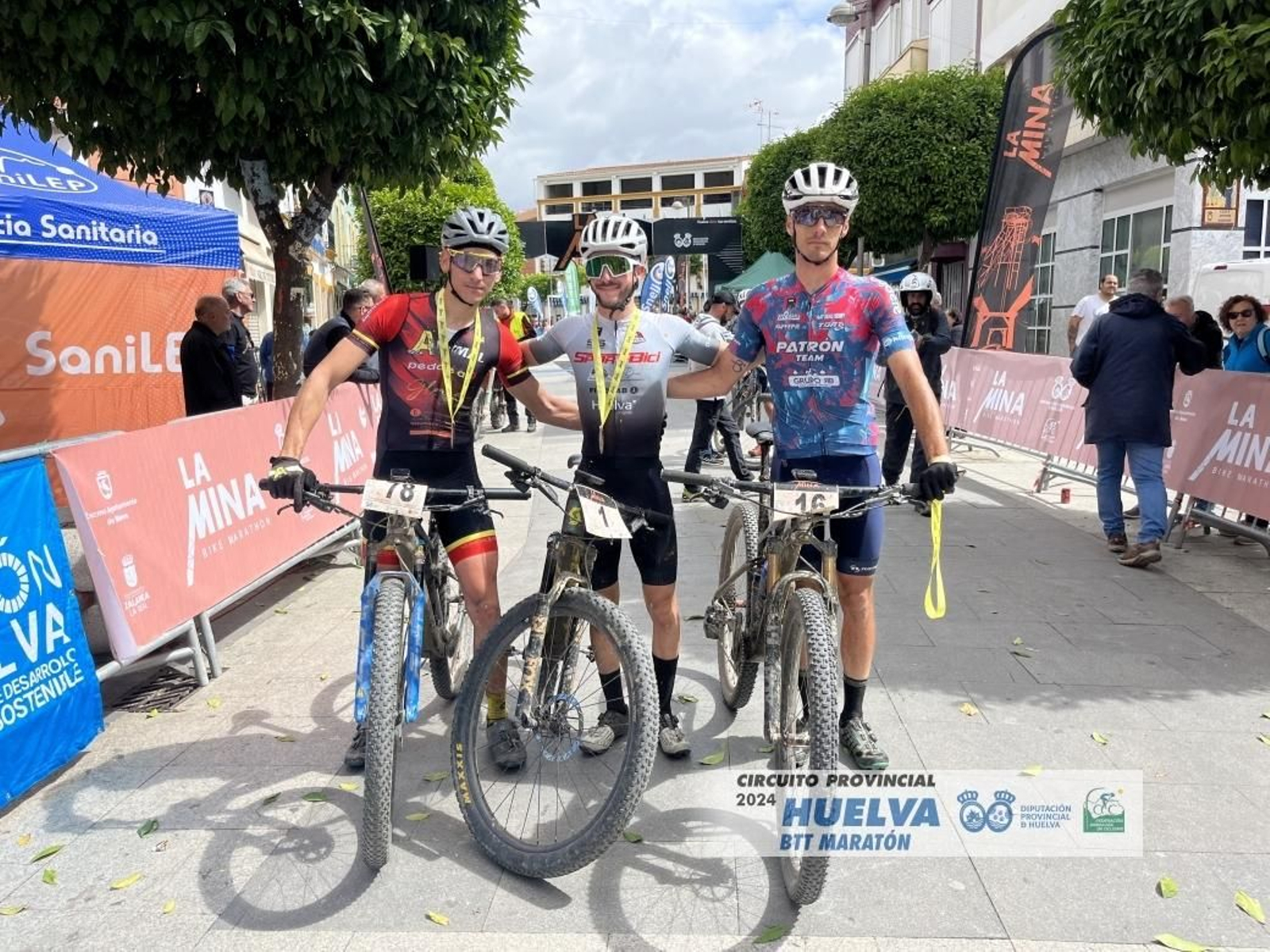 Tres de los participantes de la prueba.
