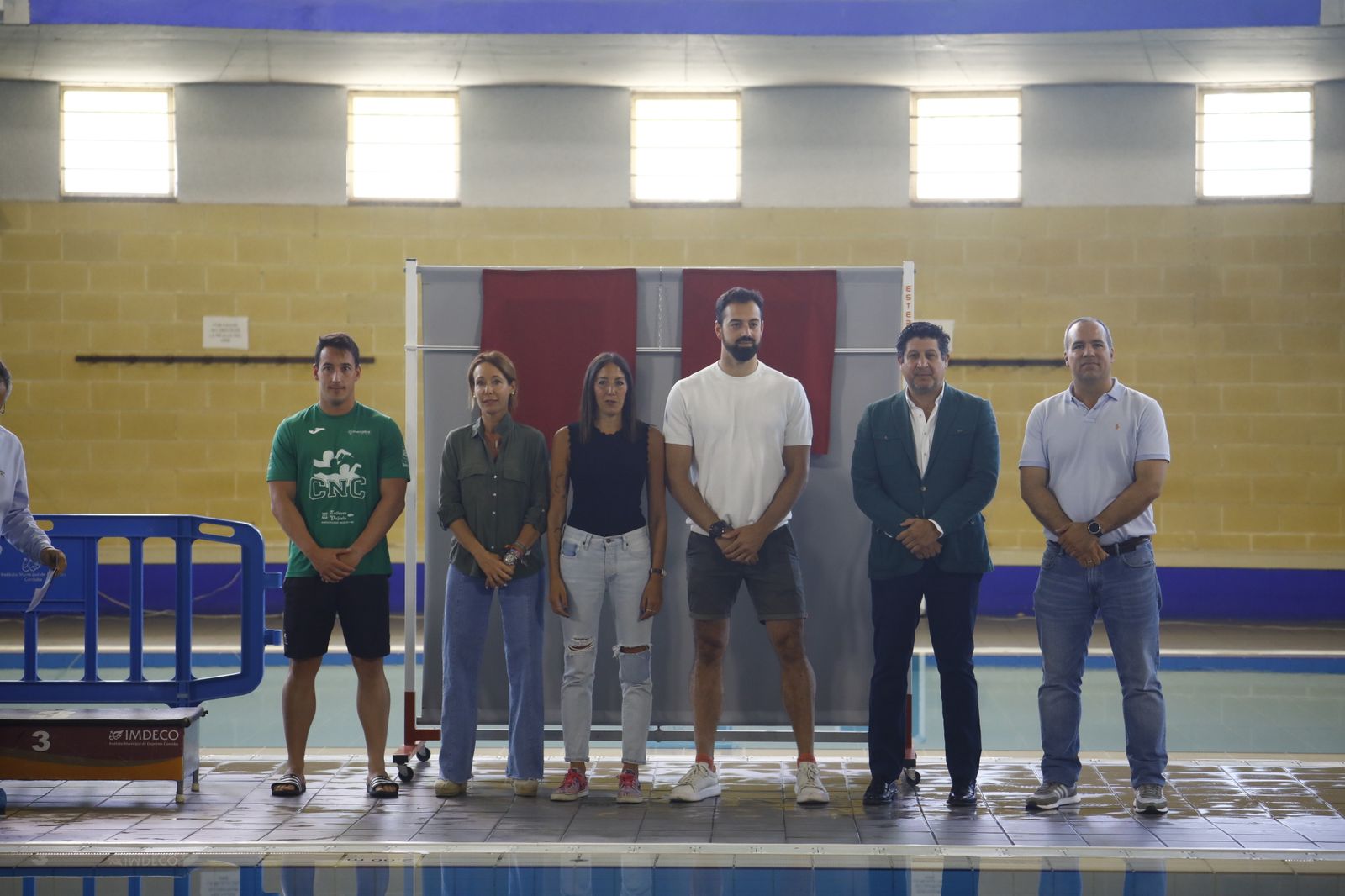 El homenaje de Córdoba a los nadadores Rafa Muñoz y Belén Domenech, en imágenes