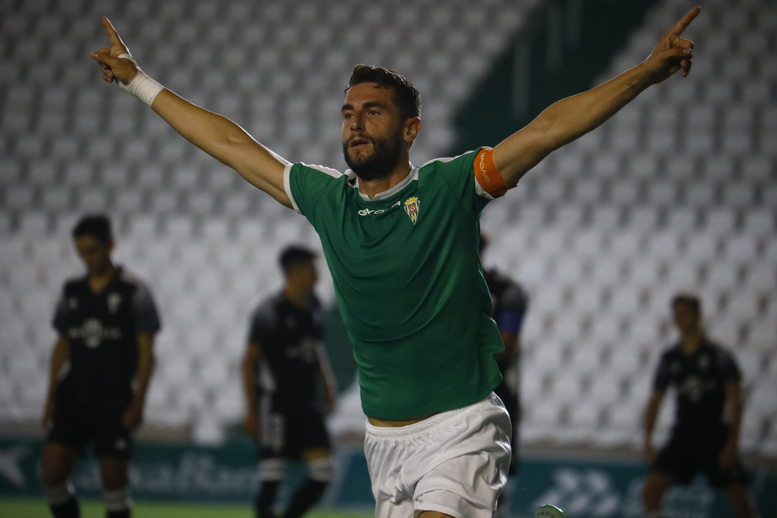 El amistoso entre el Córdoba CF y el Marbella, en imágenes