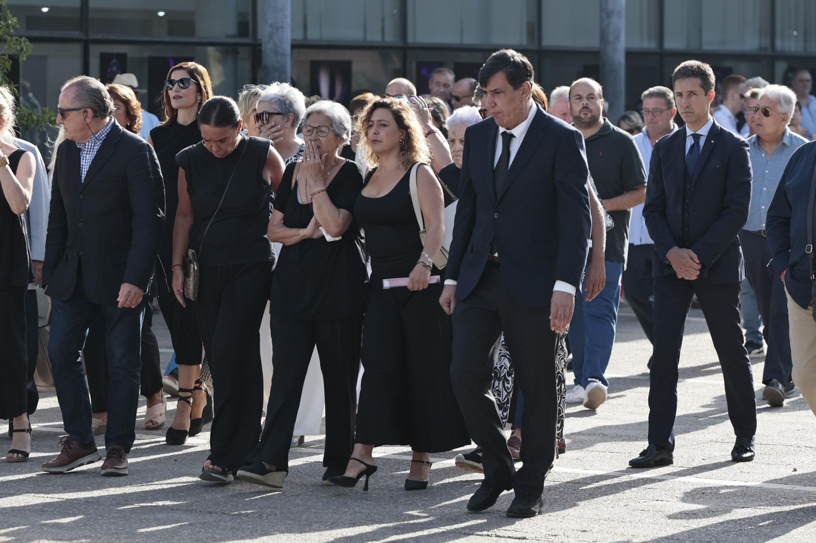 Las imágenes del entierro de Paco Camino